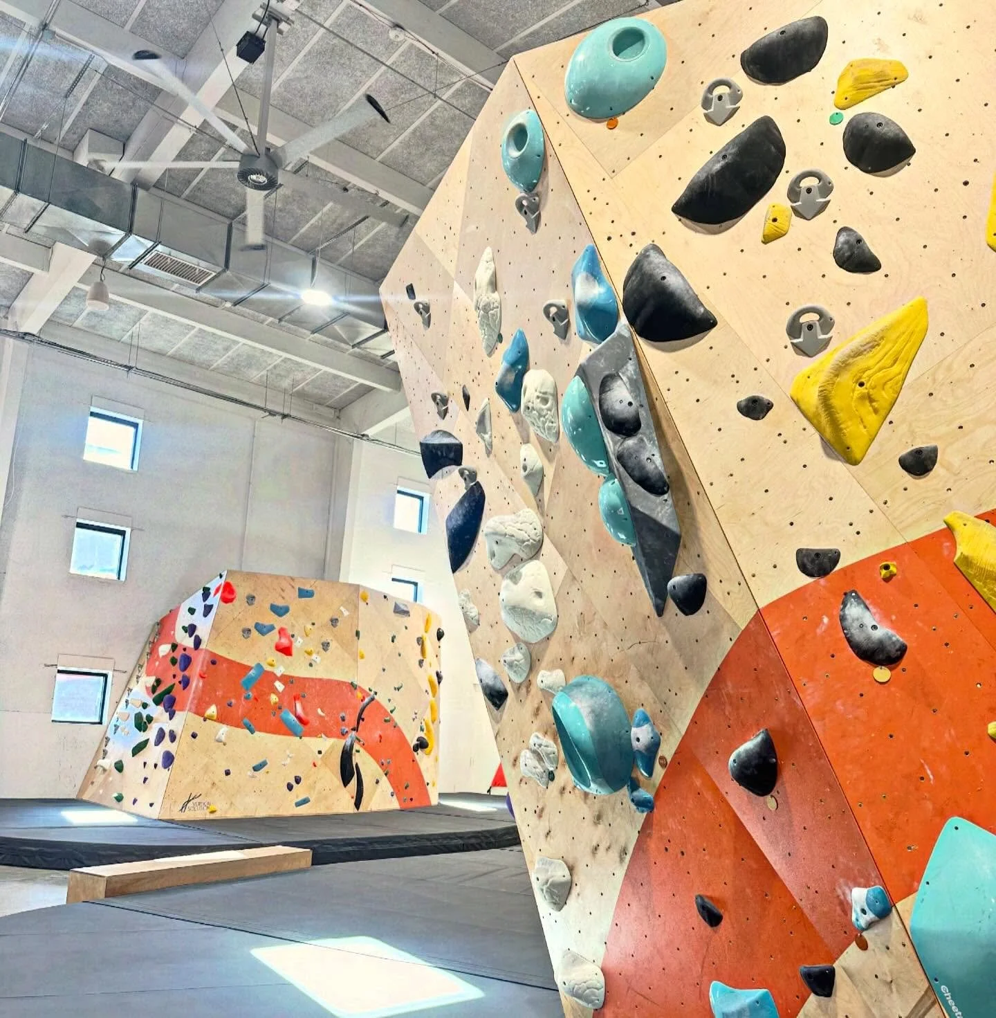 Heads up Greeley climbers!

The bouldering area at Greeley will begin to see wall closures during the week leading up to Saturday, January 10th as we set for a USAC Bouldering Competition.

On Saturday, 1/10, the bouldering area will be closed from 7