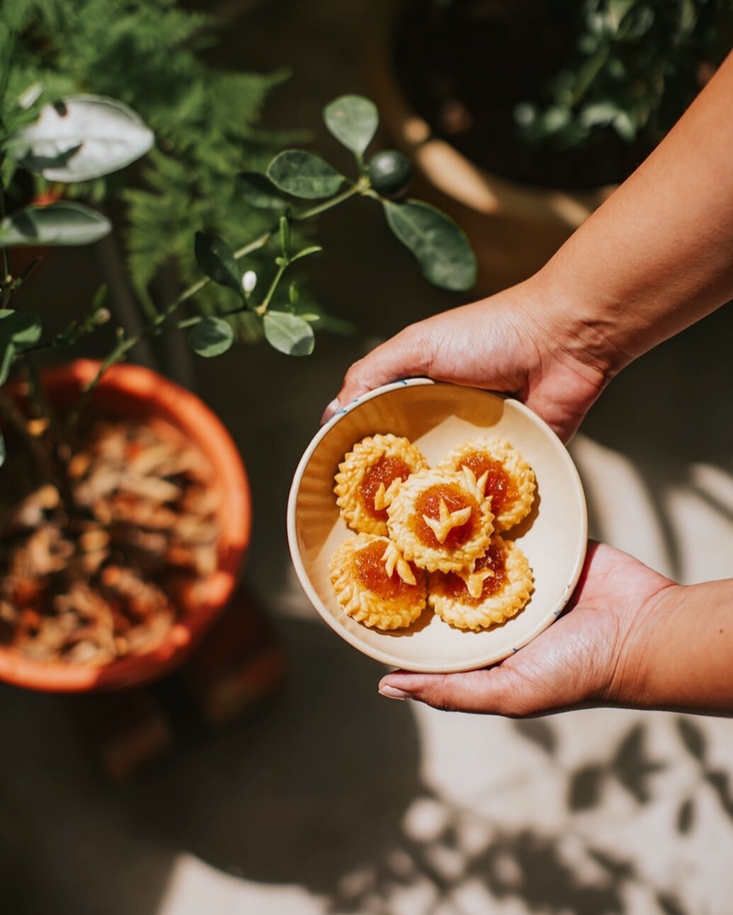 Nan&rsquo;s Pineapple Tarts shot for @theeurasiantable Second Helpings Cookbook. Love the unmistakeable smell of sweet jam and cinnamon baking in the oven. And everyone trying to steal a piece straight from the oven! Looking at you @zomgitsashok and 