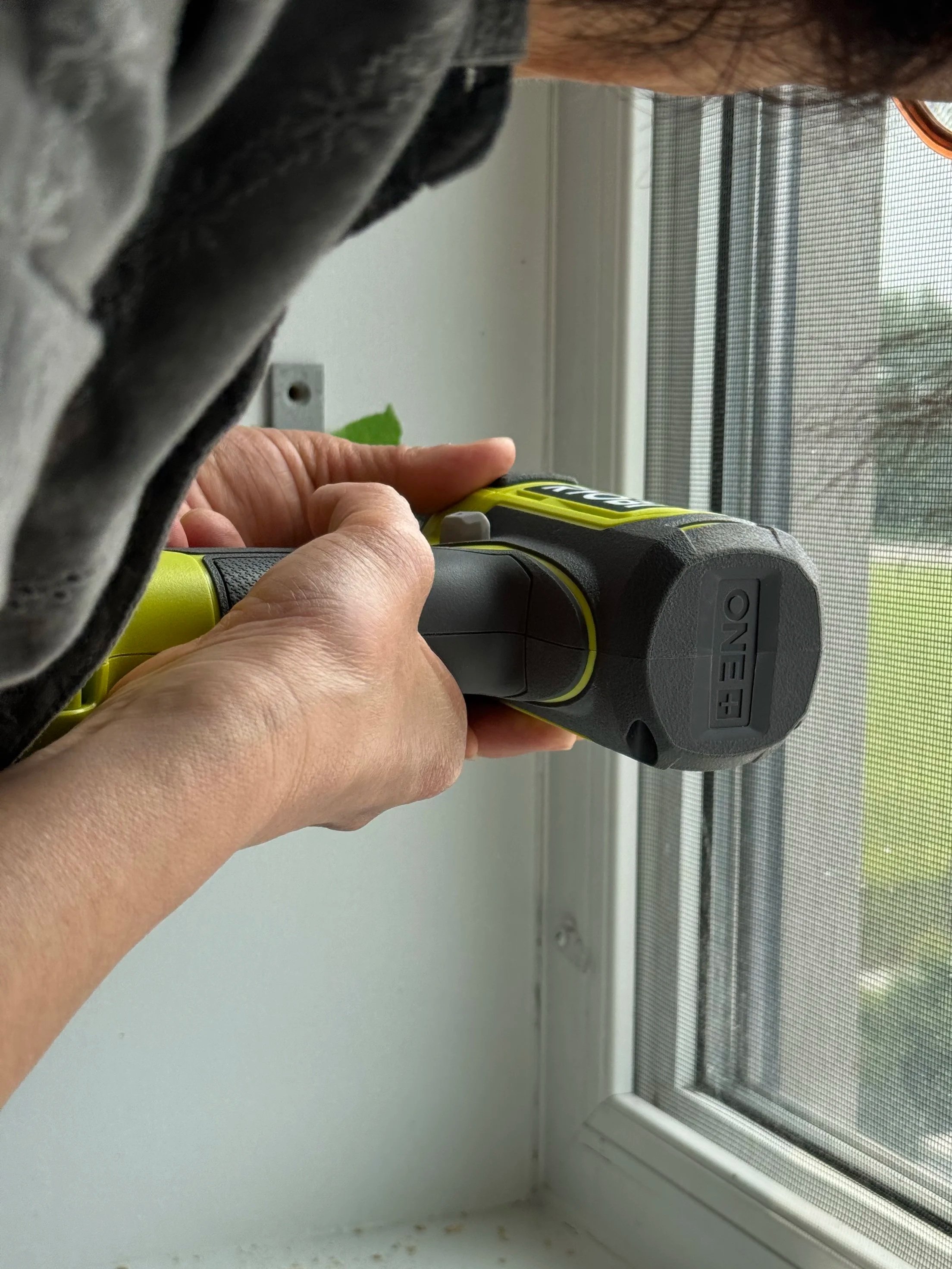 installation of bracket for Dragon Queen