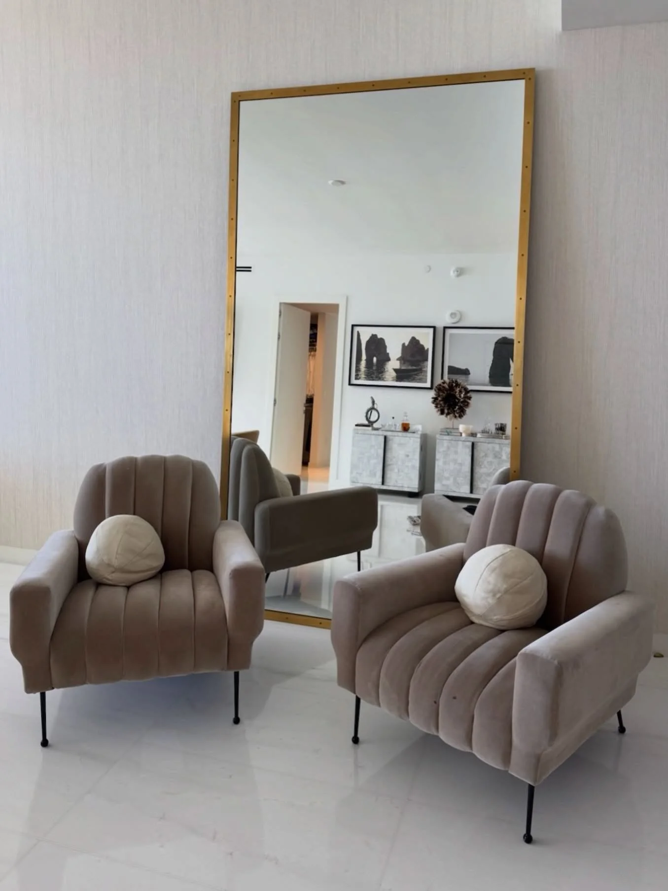 Finishing touches at the Aston Martin Project 

#canushstudios
