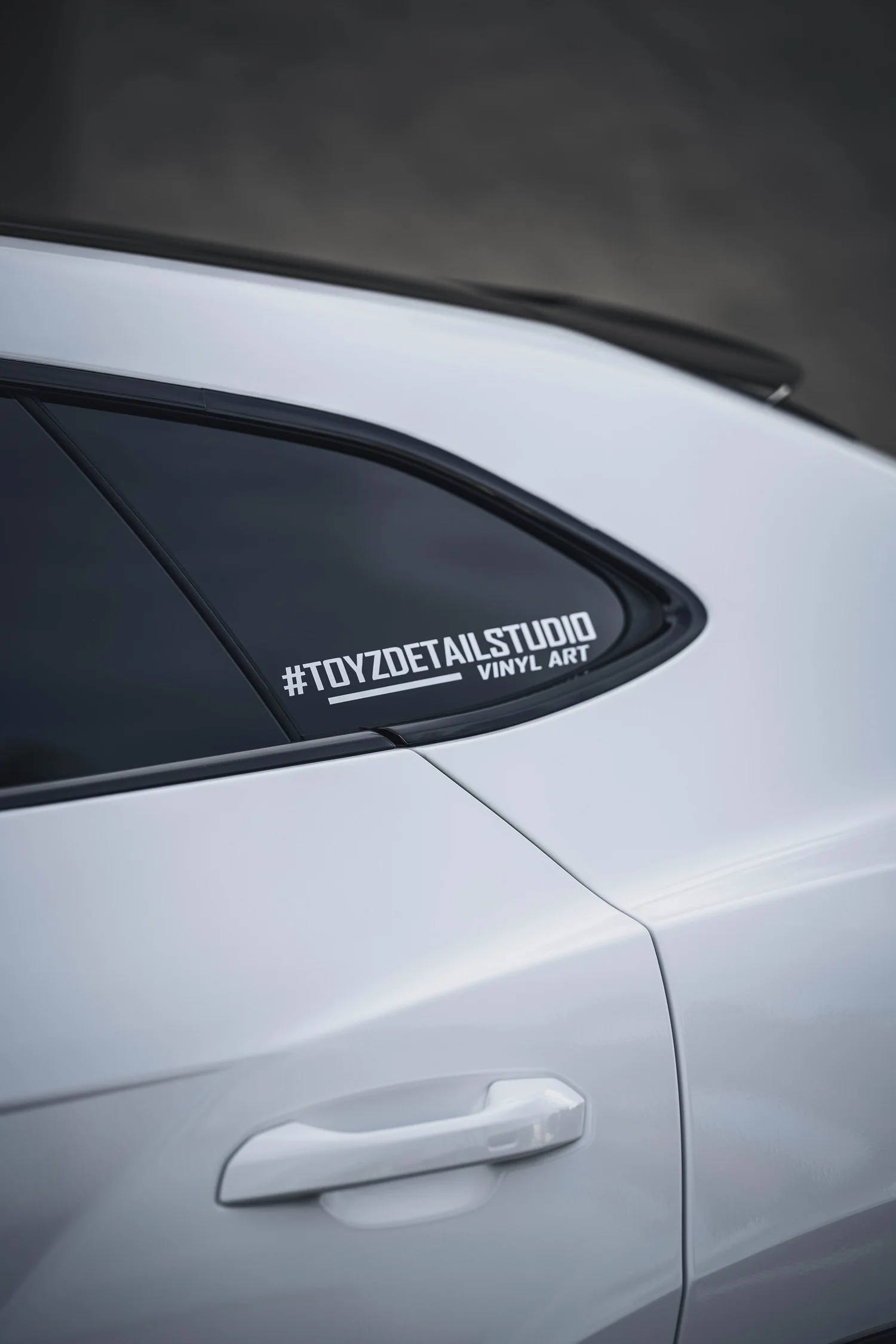 Lamborghini Urus Custom Project after Vinyl Wrap, roof and glass detail