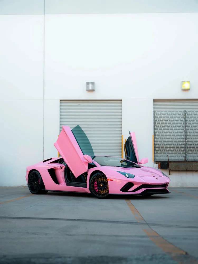 Lamborghini Aventador Sakura Pink vinyl wrap