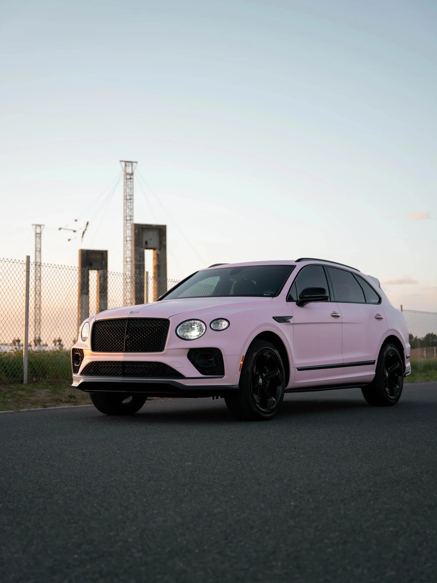 Bentley Bentayga after Vinyl Wrap, front-left three-quarter view
