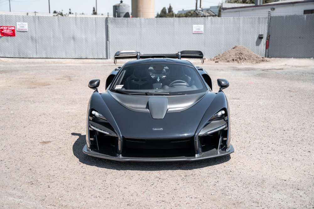 McLaren Senna straight-on front view