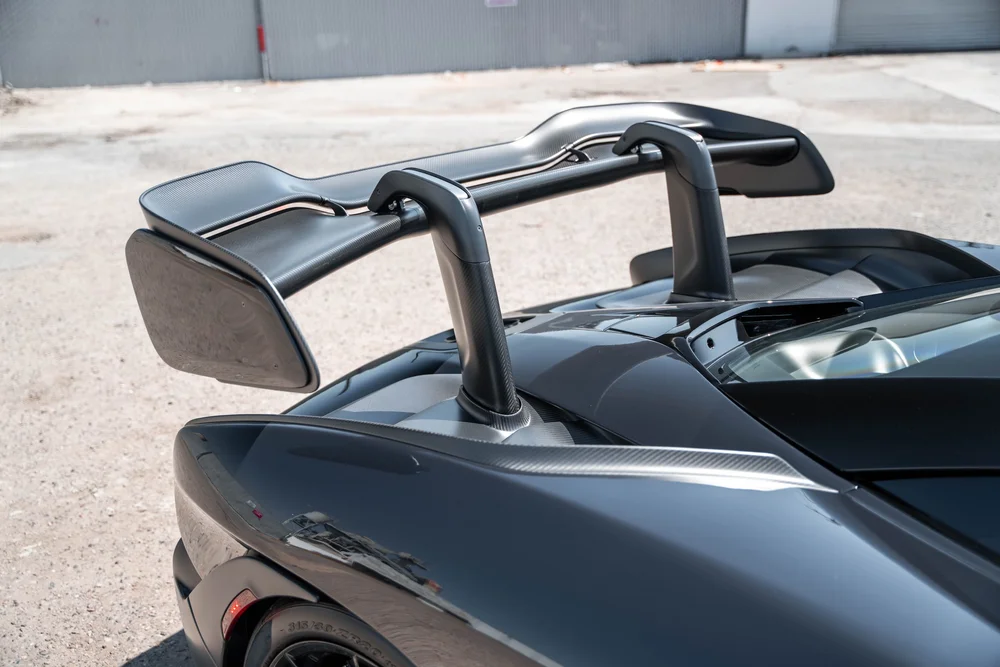 McLaren Senna large rear wing and two supports above the rear bodywork
