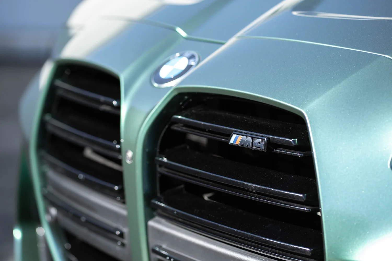 BMW M4 Racing Green after Vinyl Wrap, front grille detail