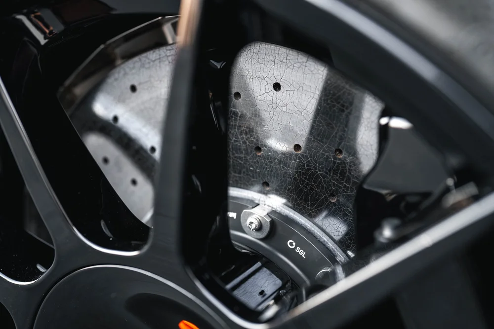 Bugatti Chiron Super Sport 300+ wheel and carbon-ceramic brake detail