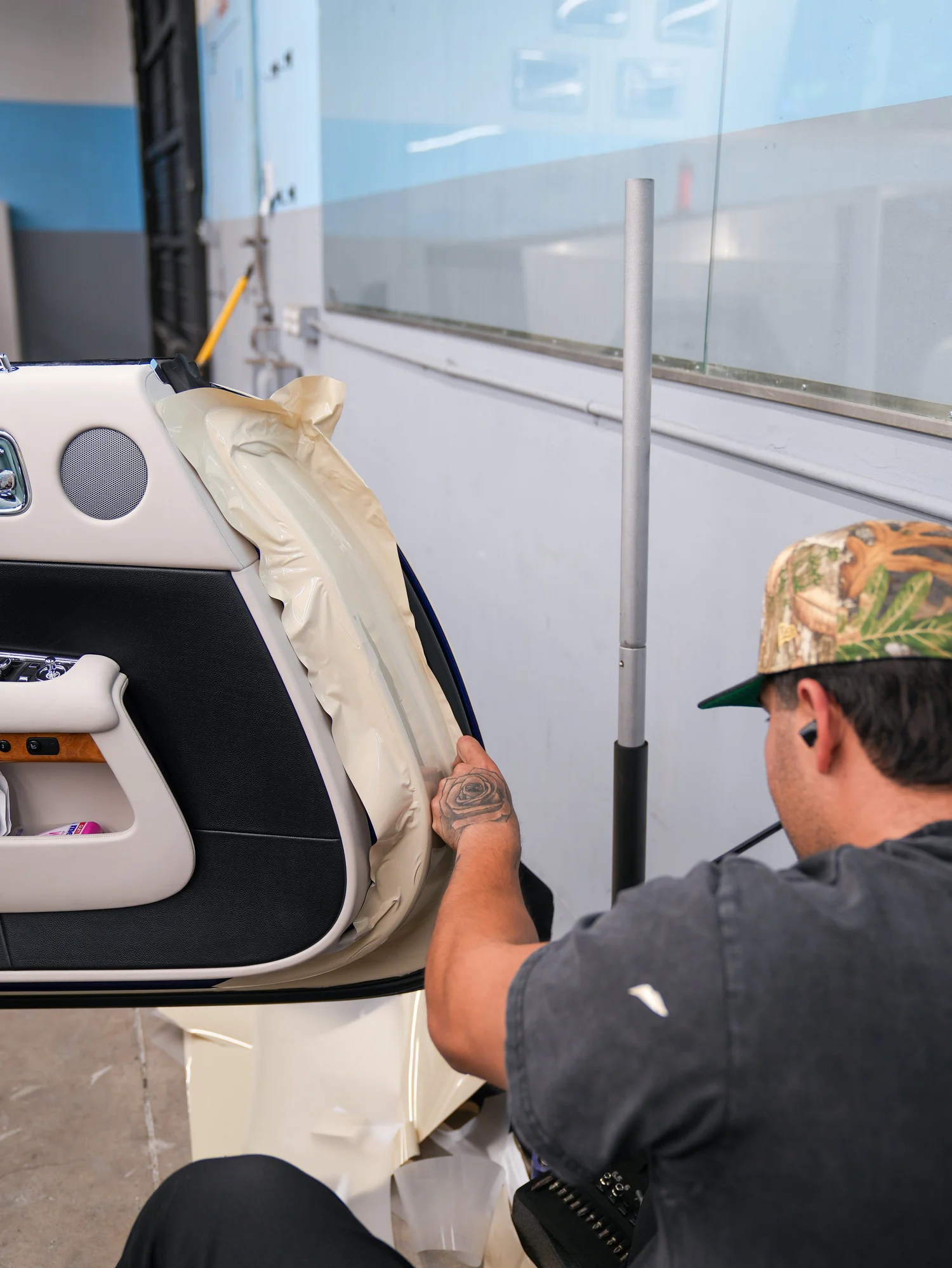 Rolls-Royce Wraith Inozetek Boneyard White after Vinyl Wrap, wrap or PPF installation detail