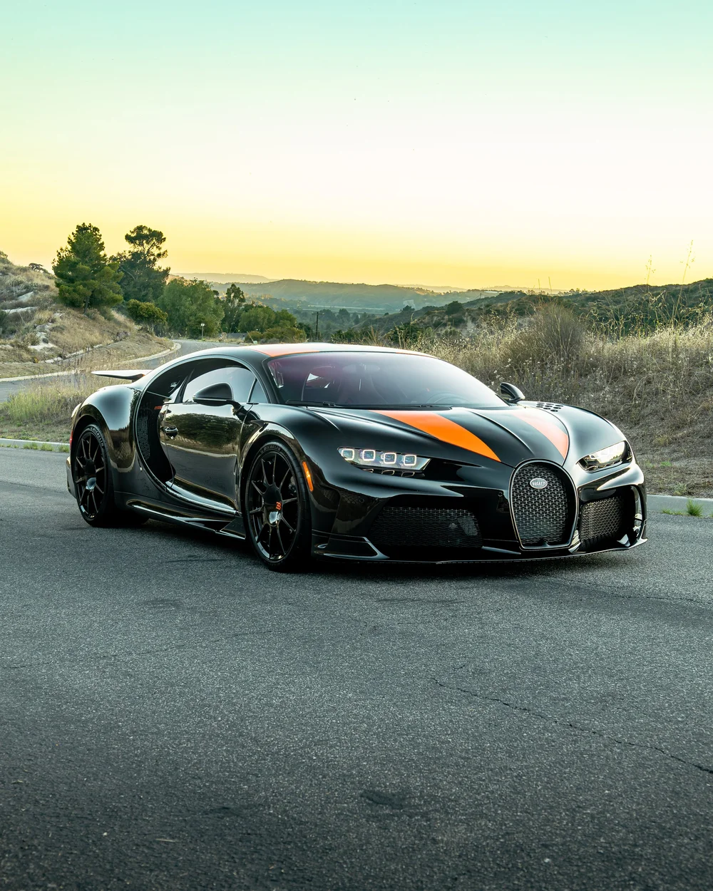 Bugatti Chiron Super Sport 300+ front three-quarter roadside view