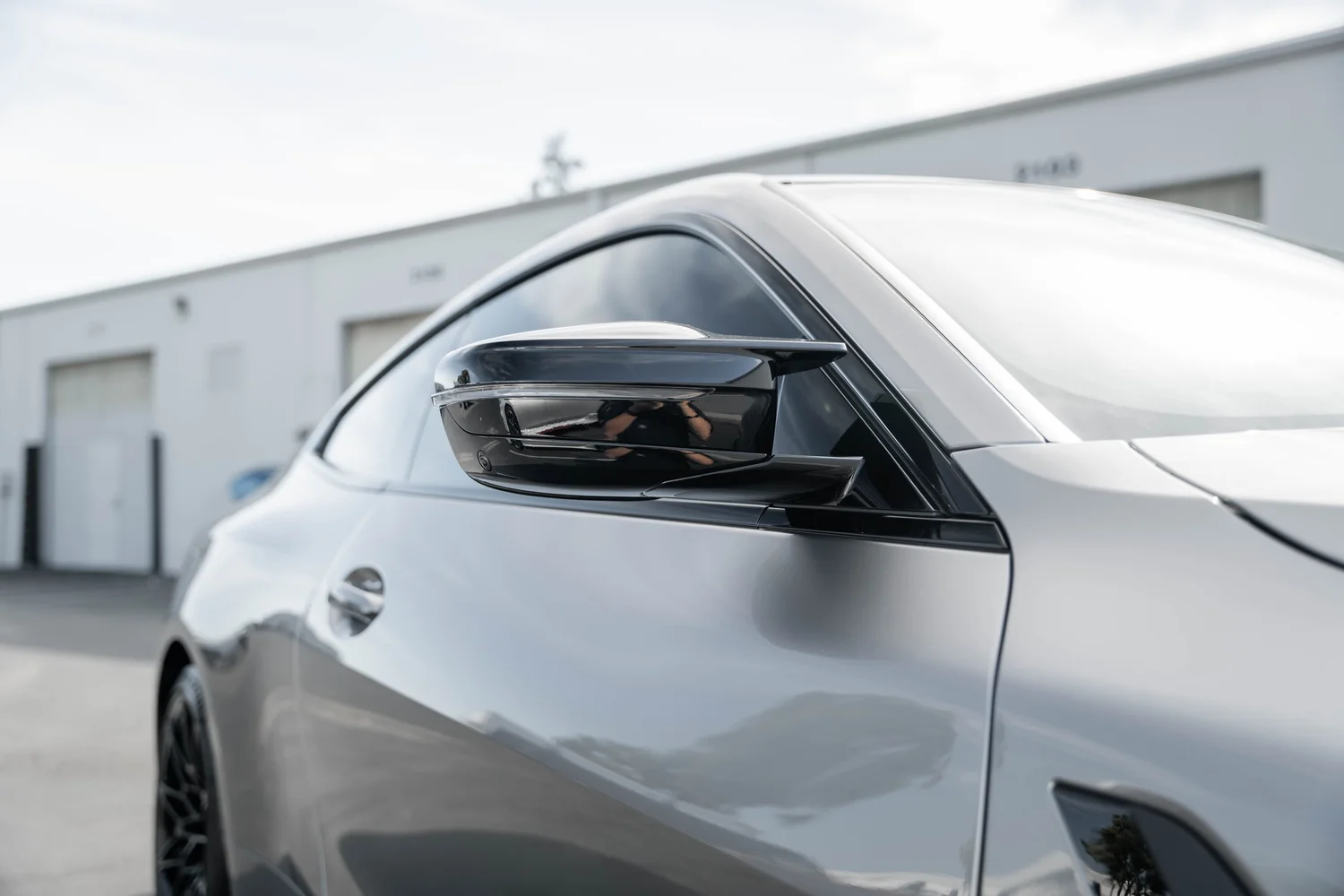 BMW M4 Silver Vinyl Wrap, fender and mirror detail