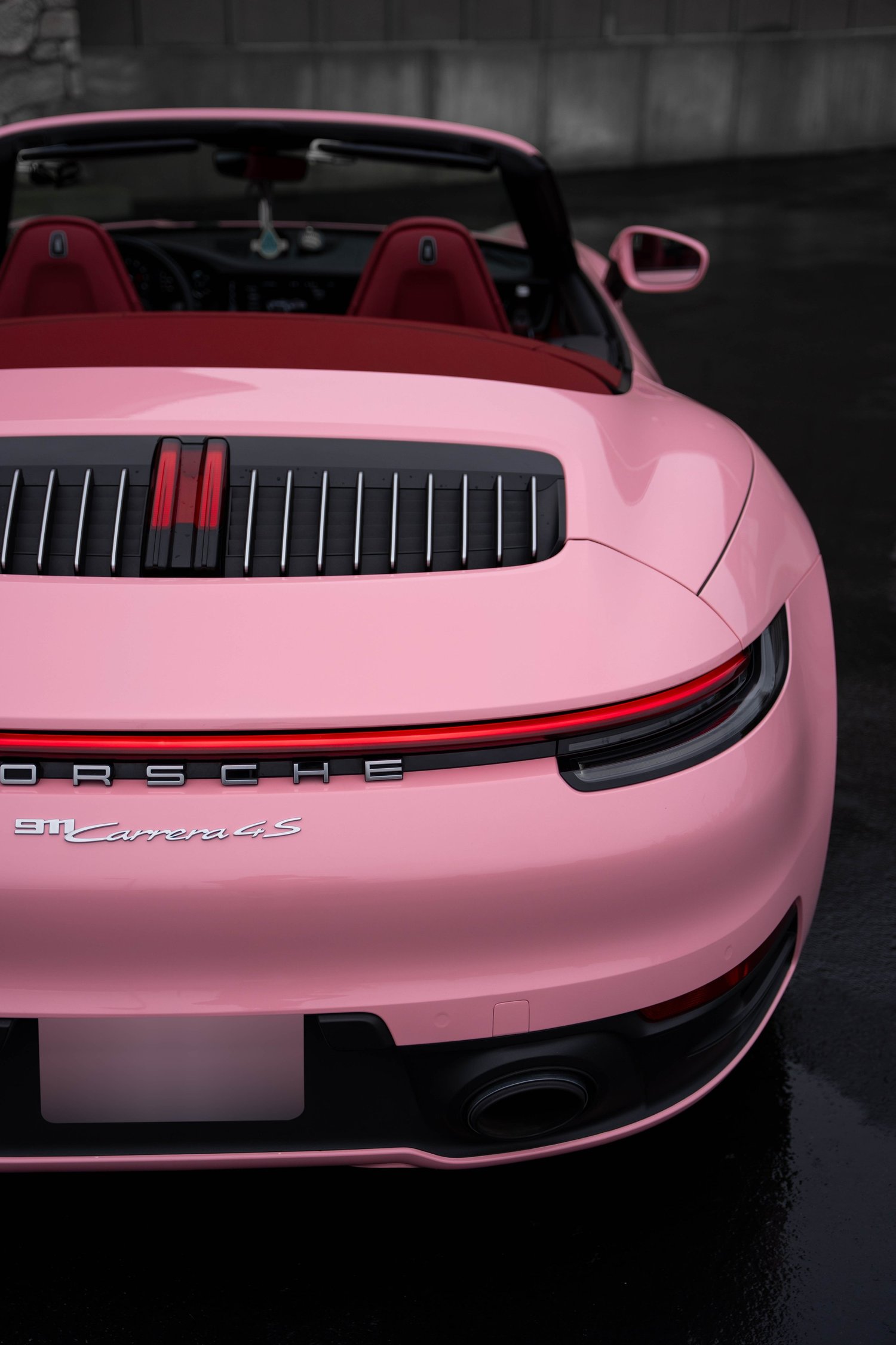 Porsche 911 Sakura Pink after Vinyl Wrap, rear body and taillight view