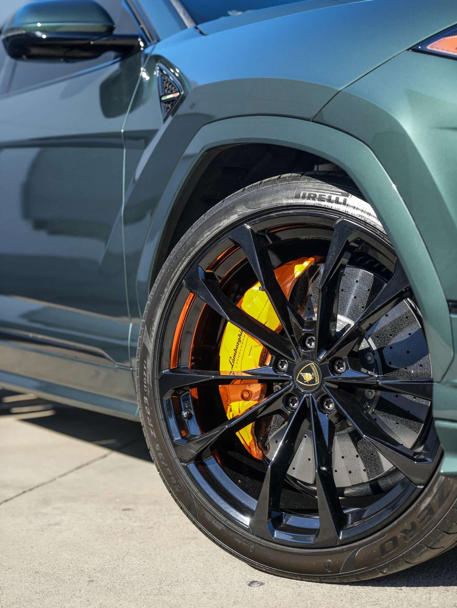 Lamborghini Urus S Front Bumper PPF after Paint Protection Film (PPF), front wheel and body view