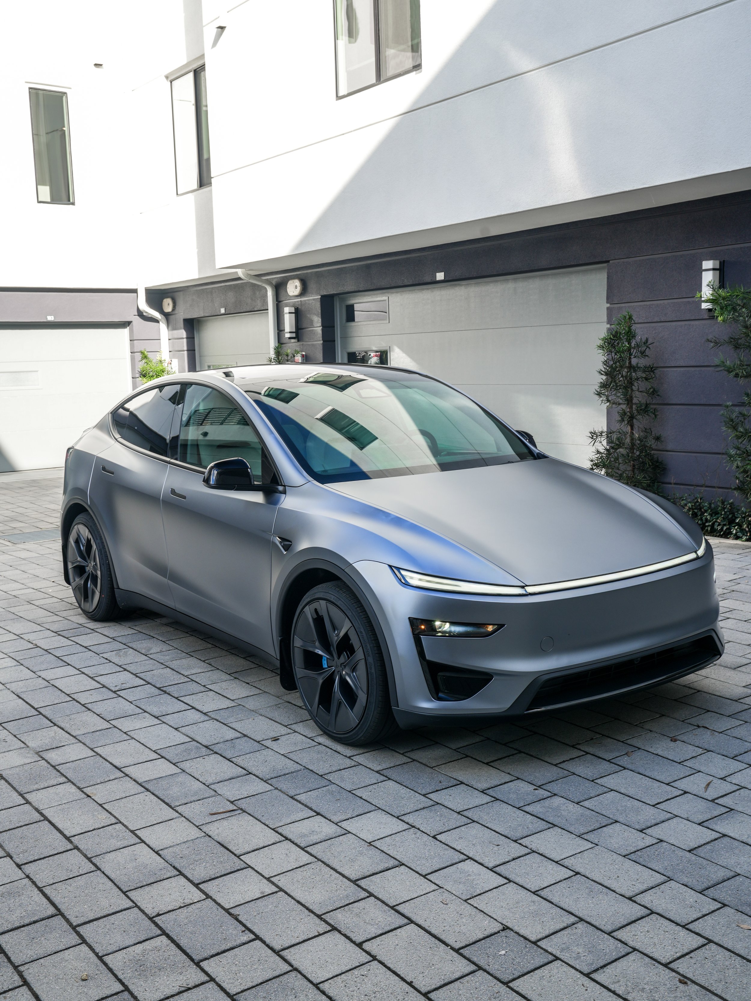 tesla-model-y-performance-matte-ppf-03-front-three-quarter-view.jpg