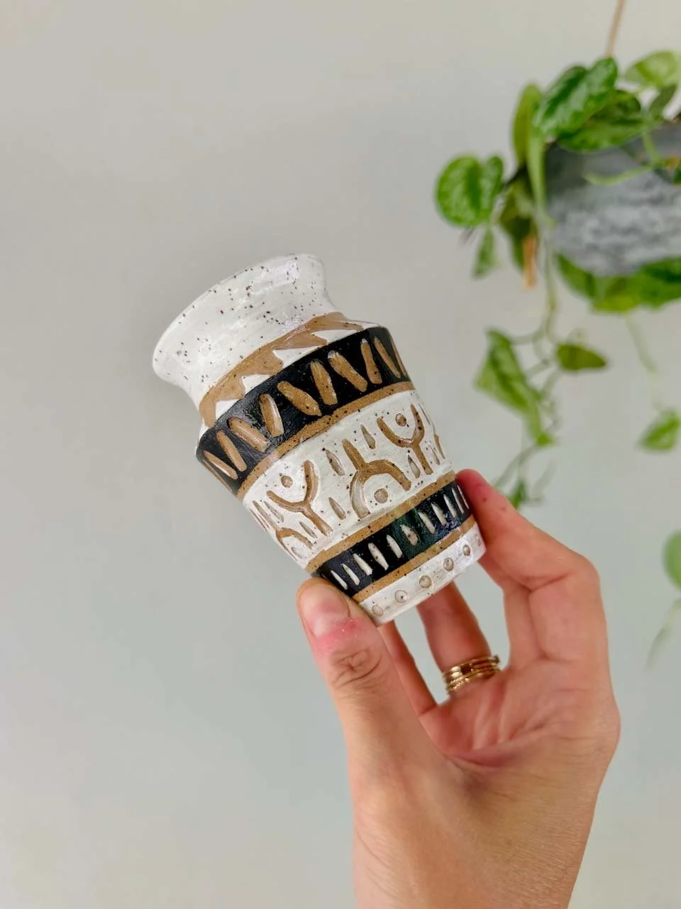 handmade-pottery-bud-vase-sgraffito-technique-charleston-sc.jpg