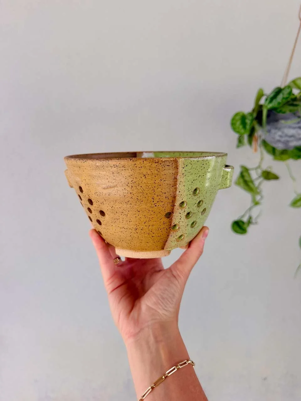 green-sands-berry-bowl-speckled-stoneware.jpg