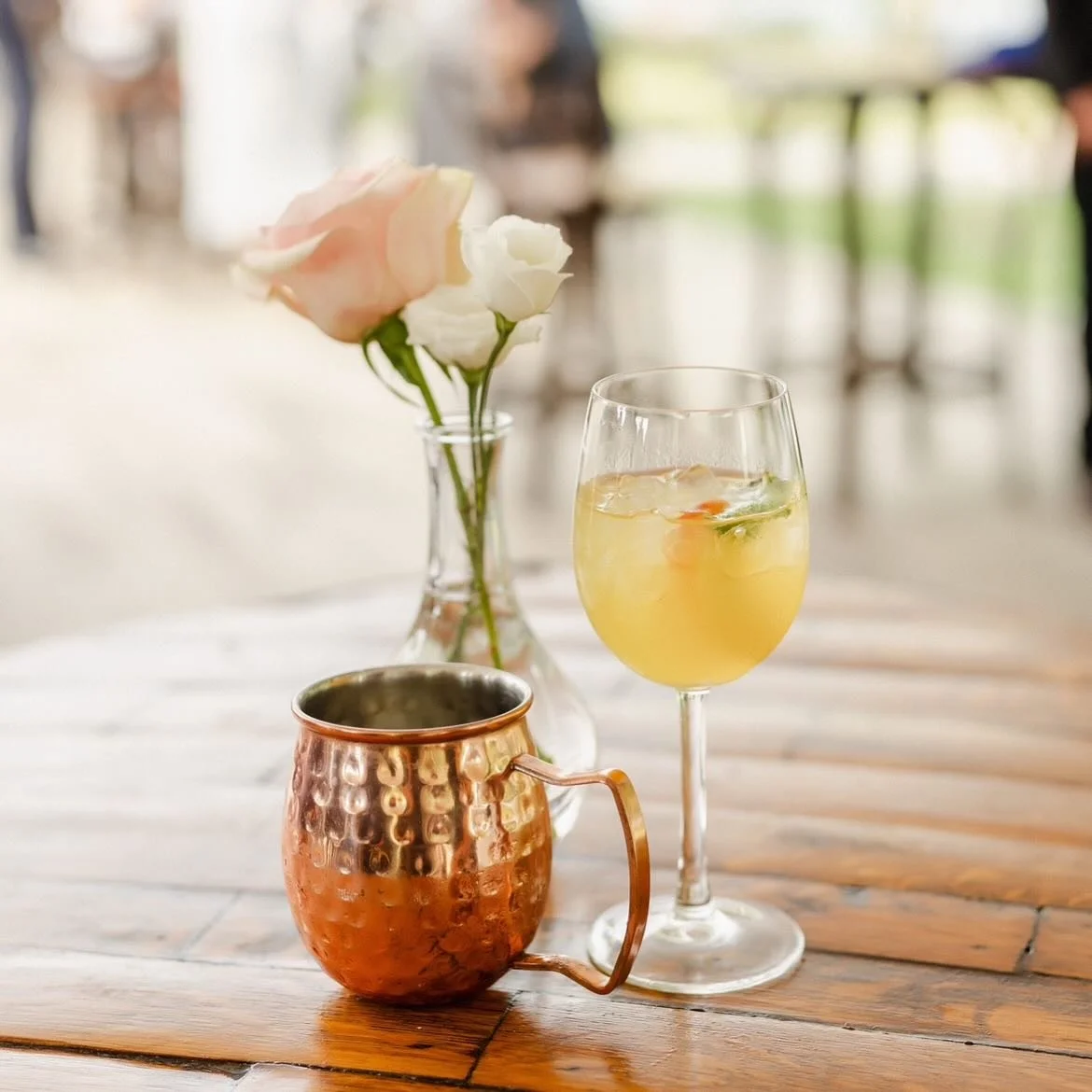 Sip, sip, hooray! 🍹✨ 

Signature drinks are a fun and flavorful way to show off your personality as a couple. From classic twists to creative concoctions, your custom cocktail is sure to be a crowd favourite. 

If you&rsquo;re getting married this S