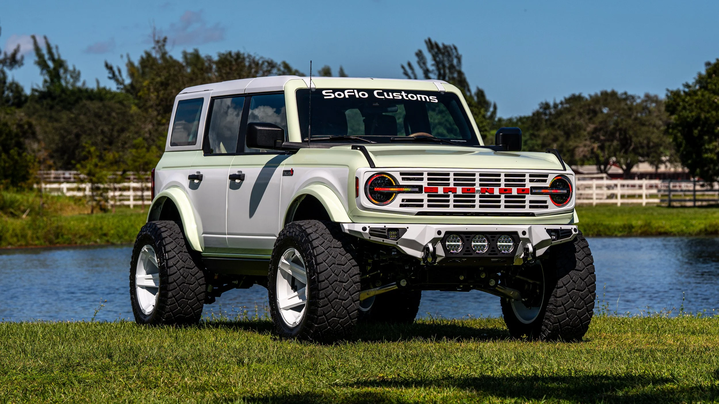Pistachio Bronco Lifestye-06296.jpg