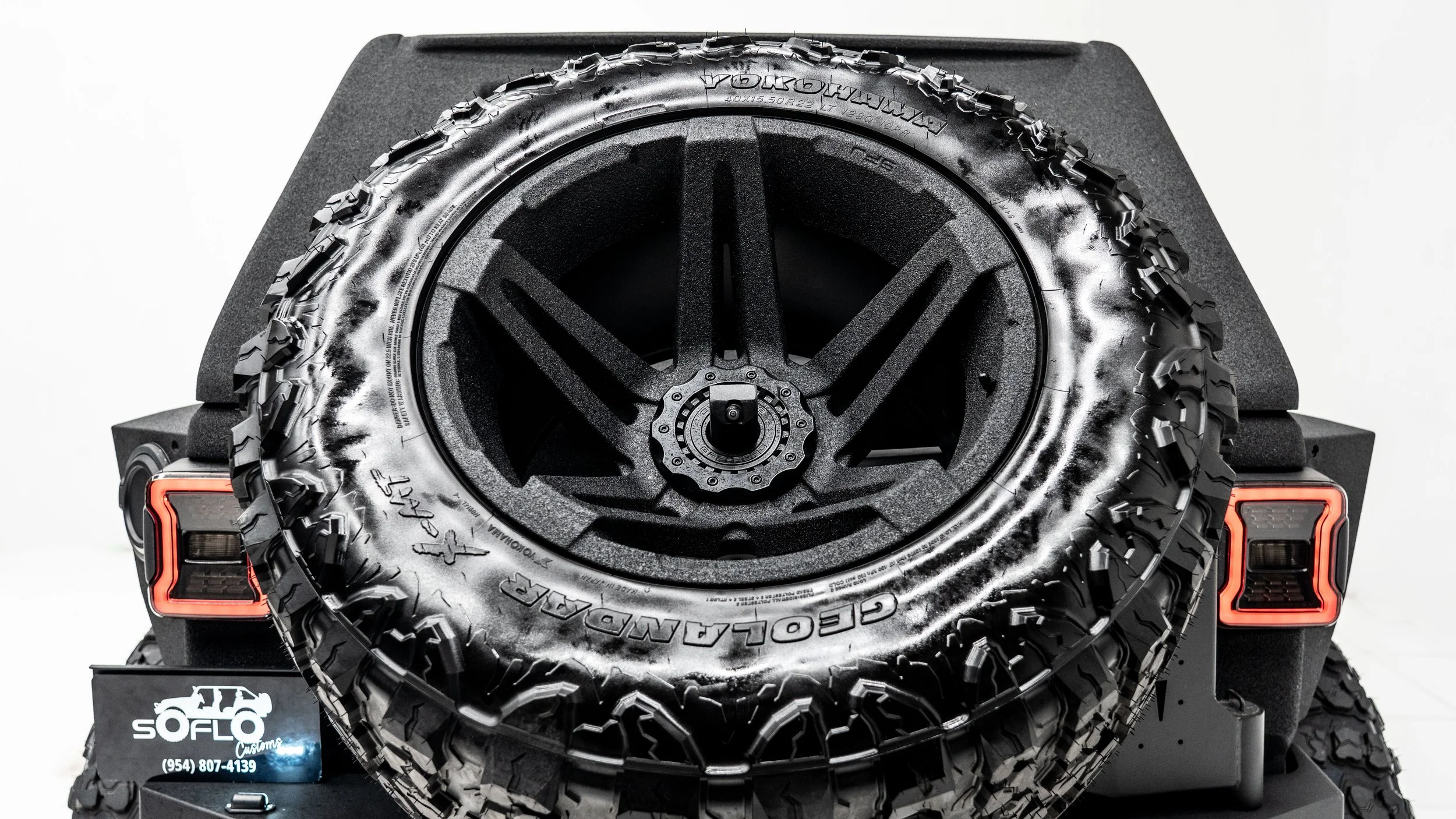 Wrangler Sniper - Kevlar Black - Black and Red Diamond - Black Kevlar SFJ - 40 Inch Yokohamas-05386.jpg