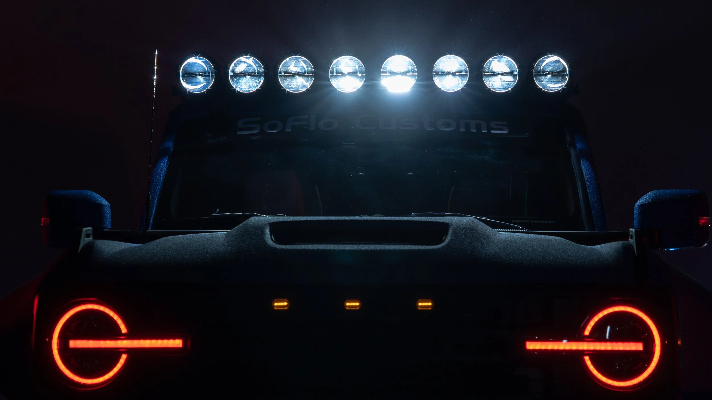 Bronco with Light rack-03737.jpg