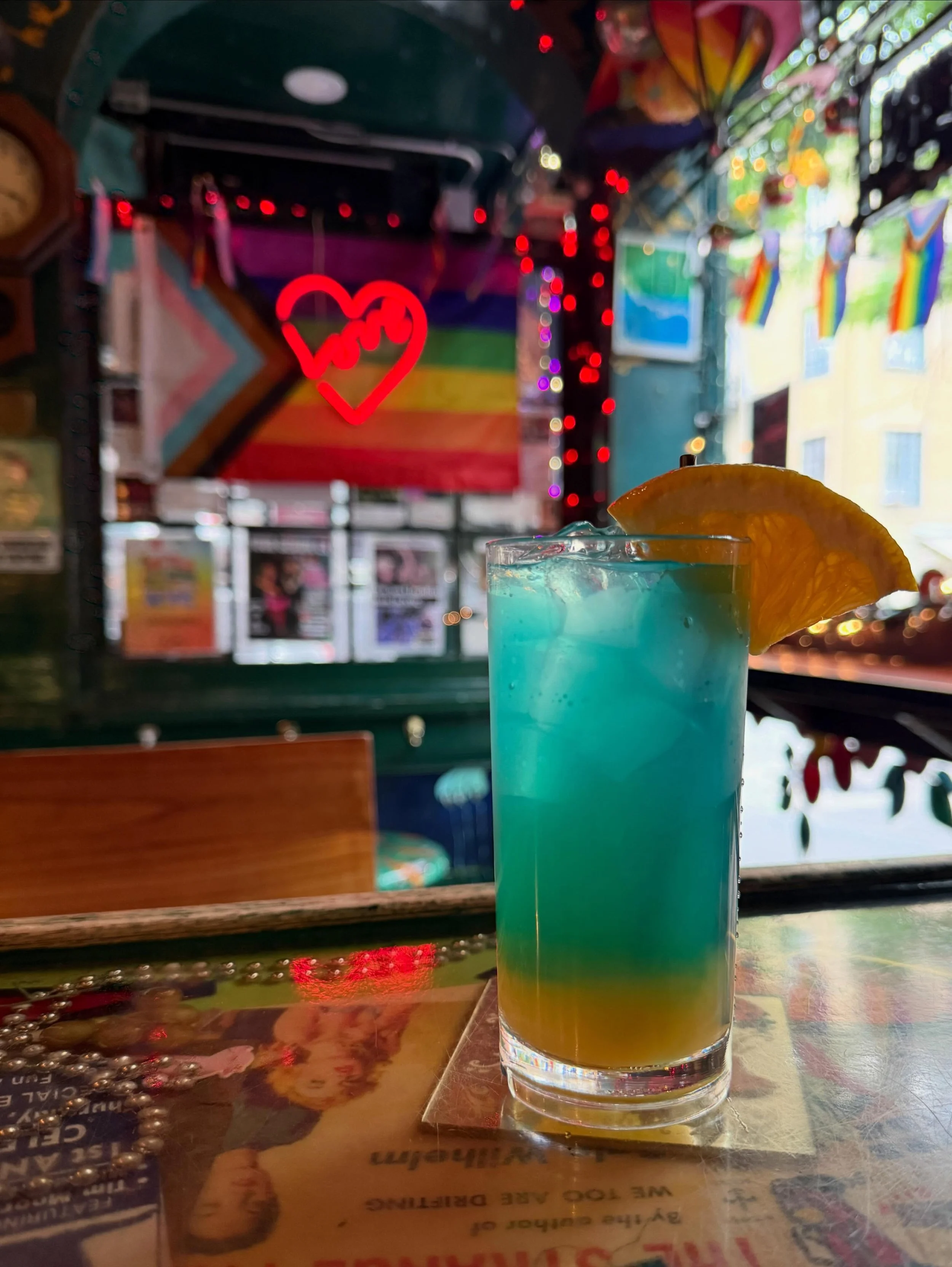GO NEW YORK GO NEW YORK GO! 

&bull; Knickerbocker Special &bull;
vodka 
oj 
sprite 
blue cura&ccedil;ao 

OPEN TO PARTY TIL 2AM