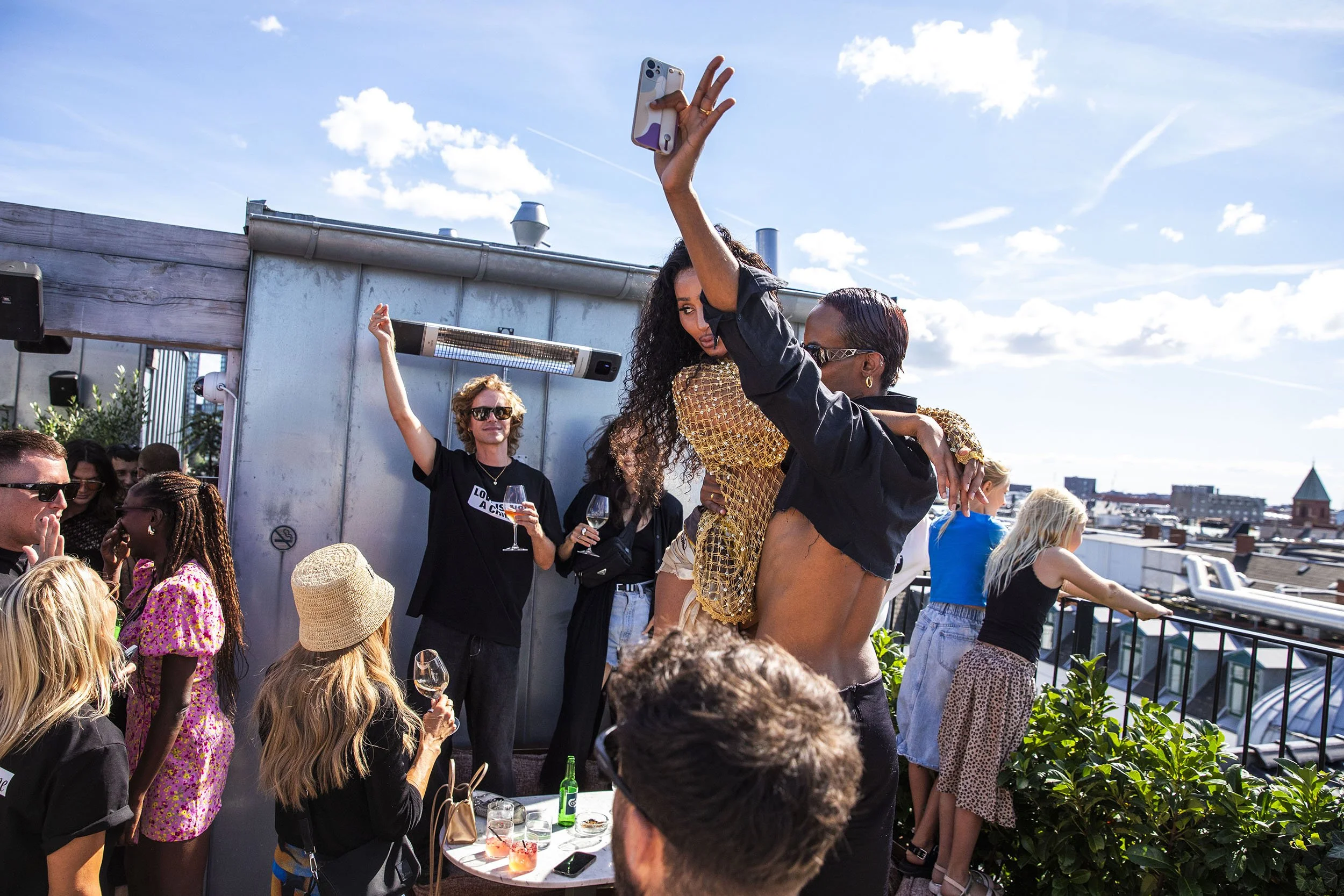 278_LoveisnotacrimeXRotate_PrideParty_aug2025_Helenalundquist_616A7038.jpg