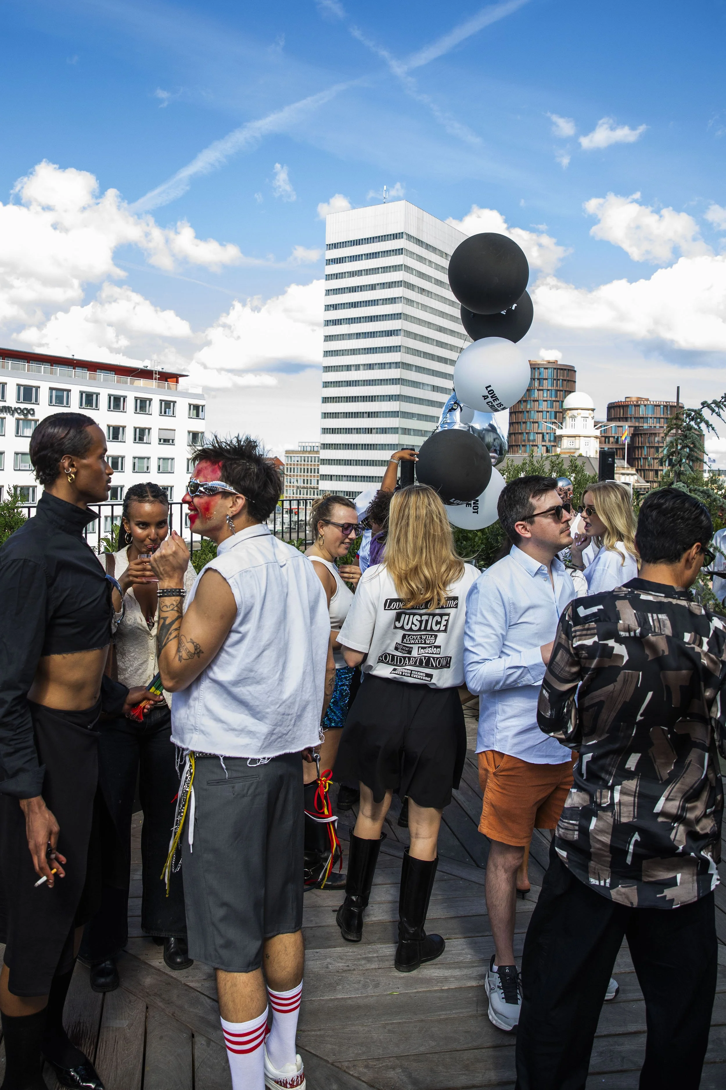 238_LoveisnotacrimeXRotate_PrideParty_aug2025_Helenalundquist_616A6686.jpg