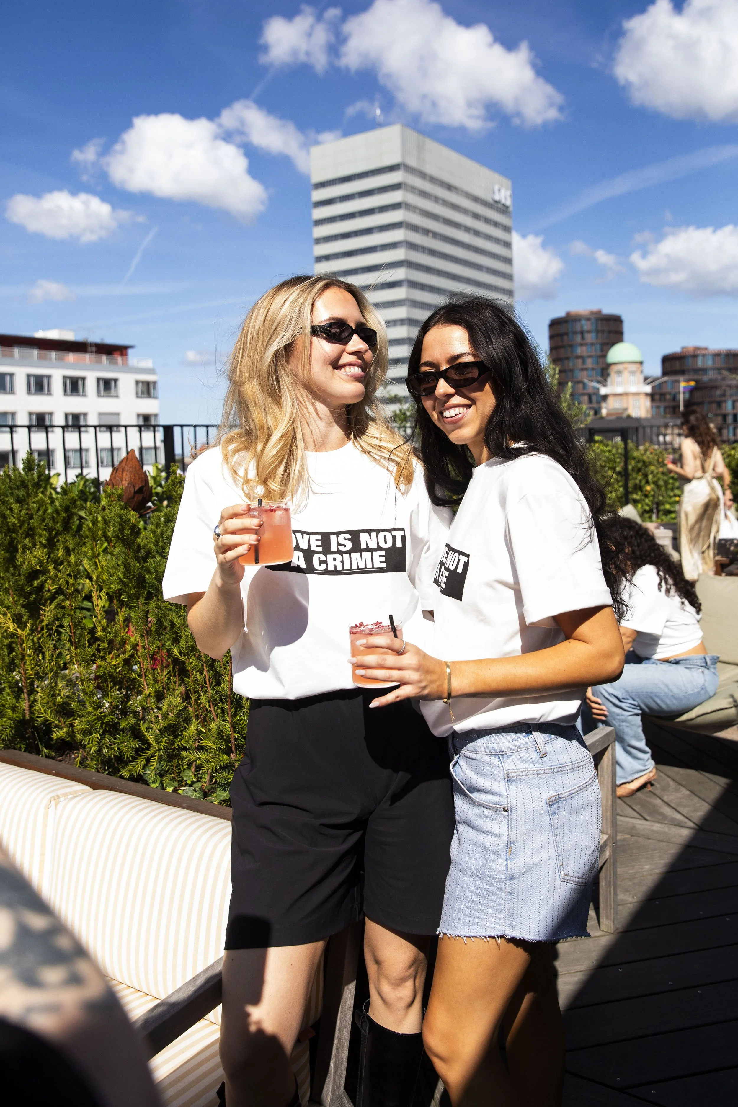 257_LoveisnotacrimeXRotate_PrideParty_aug2025_Helenalundquist_616A6861.jpg