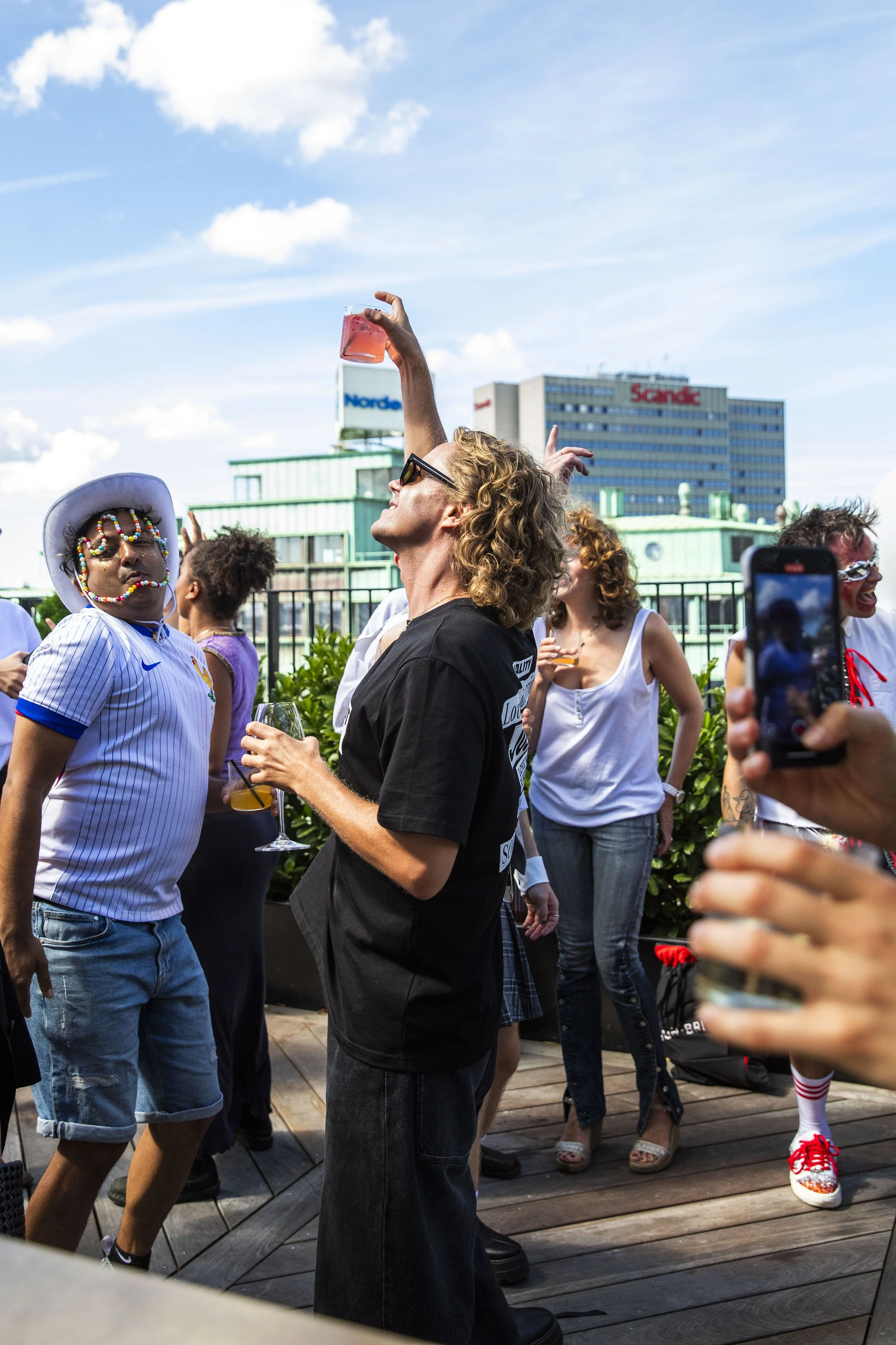 241_LoveisnotacrimeXRotate_PrideParty_aug2025_Helenalundquist_616A6713.jpg