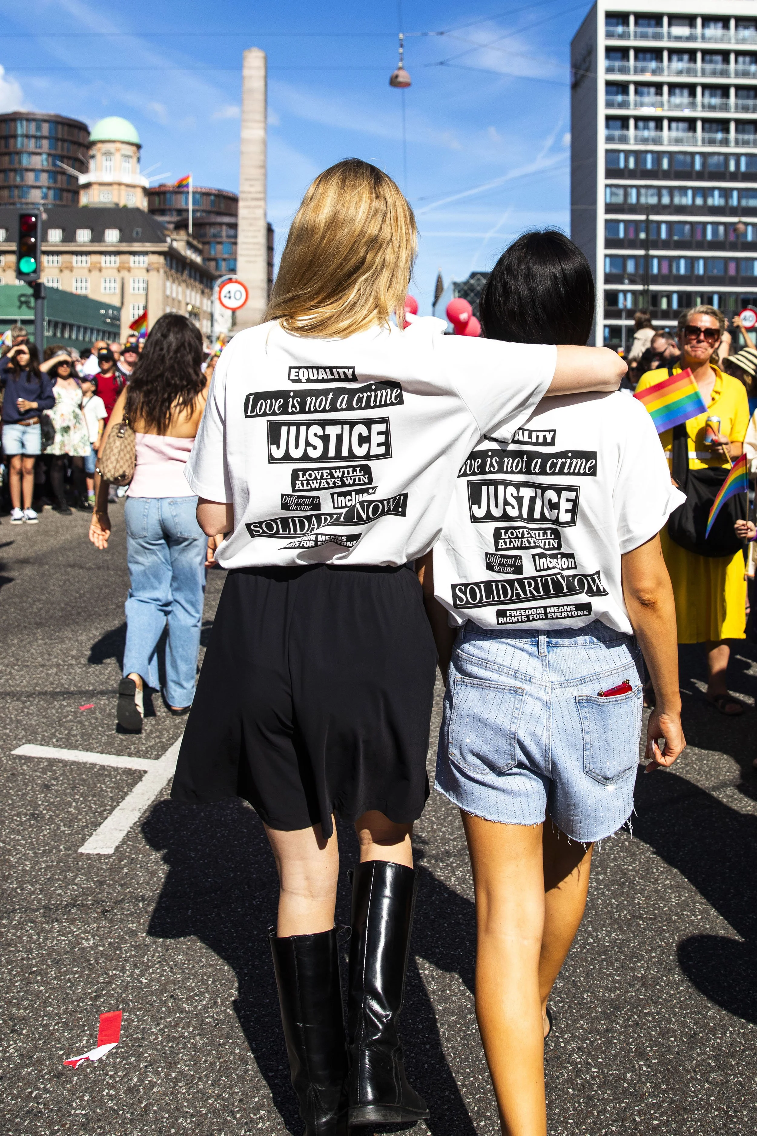 322_LoveisnotacrimeXRotate_PrideParty_aug2025_Helenalundquist_616A7264.jpg