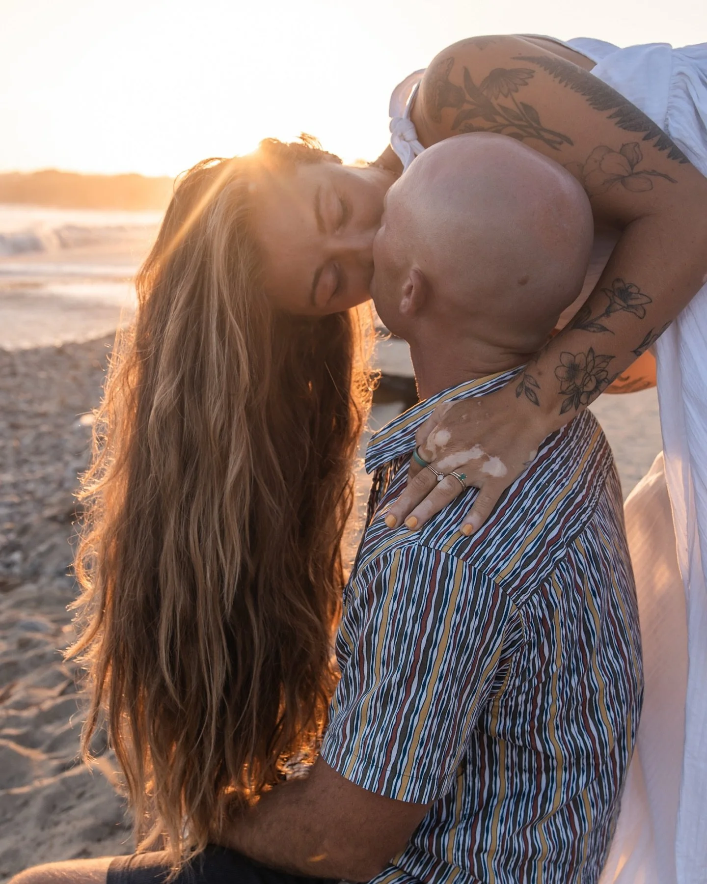 May this love attack you ferociously 🤍
So glad I got to meet E + B in Dana Point for this sunset photoshoot. You could just tell they are amazing parents with the way their little ones played with their sitter (aka my husband) as we captured some cu