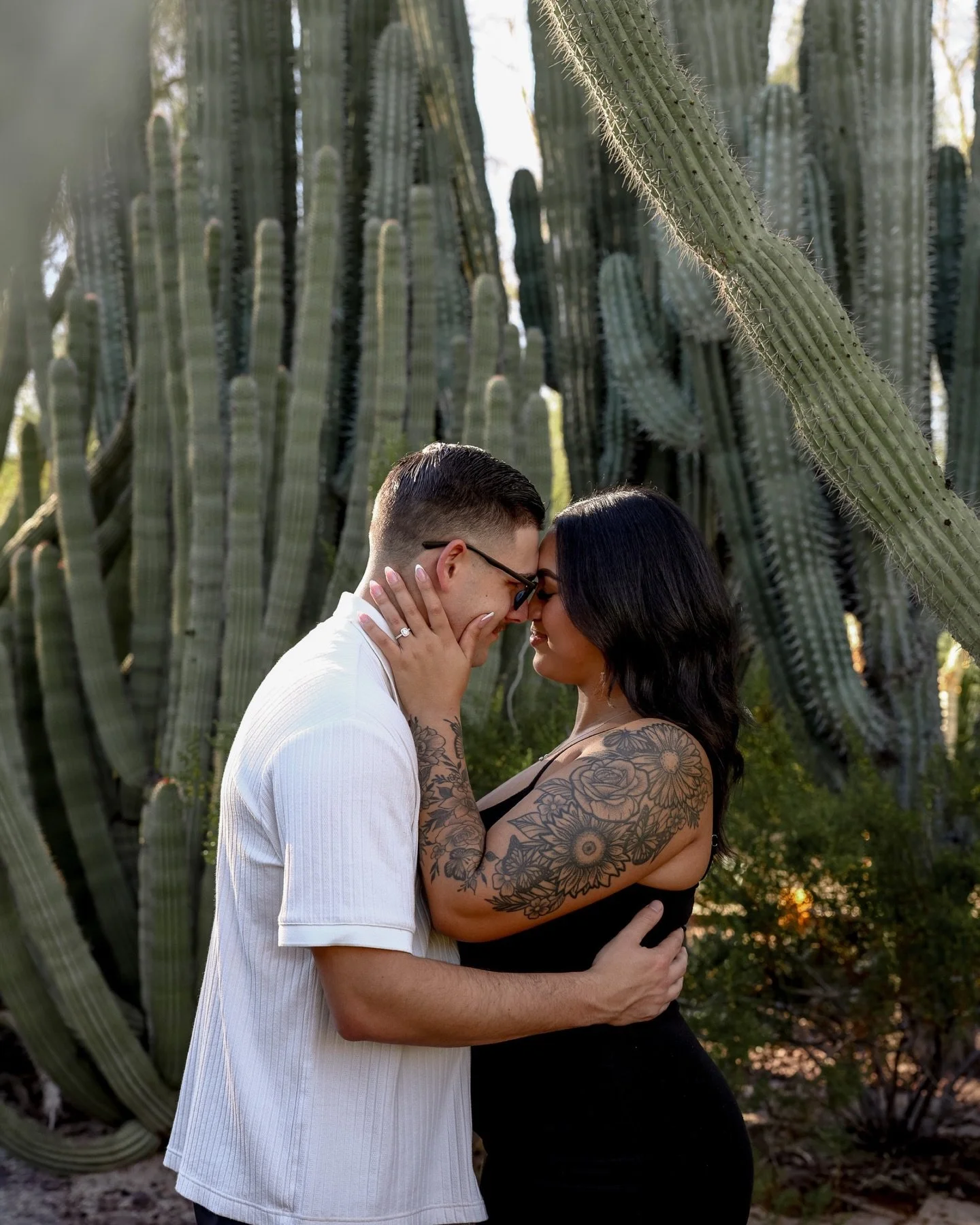 Ever wonder how to capture your proposal sneakily? BUCKLE UP babes 👇

👀 It starts with a conversation on what would feel wouldn&rsquo;t spark suspicion. I typically ask if it&rsquo;s natural for you to take a selfie&hellip; that&rsquo;s my queue as