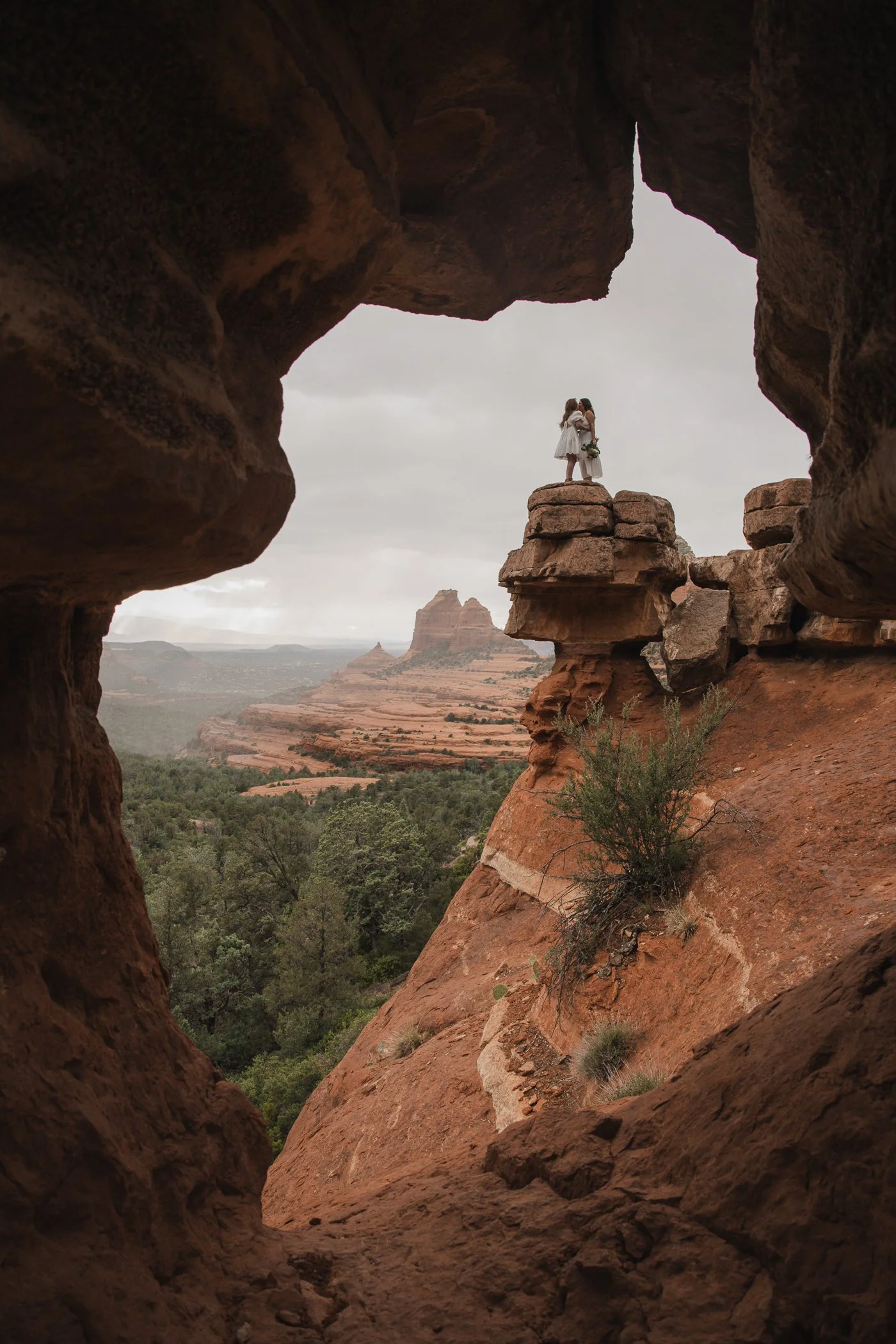 Sedona Merry Go Round Rock Rainy Elopement with idoadventureco-19.jpg