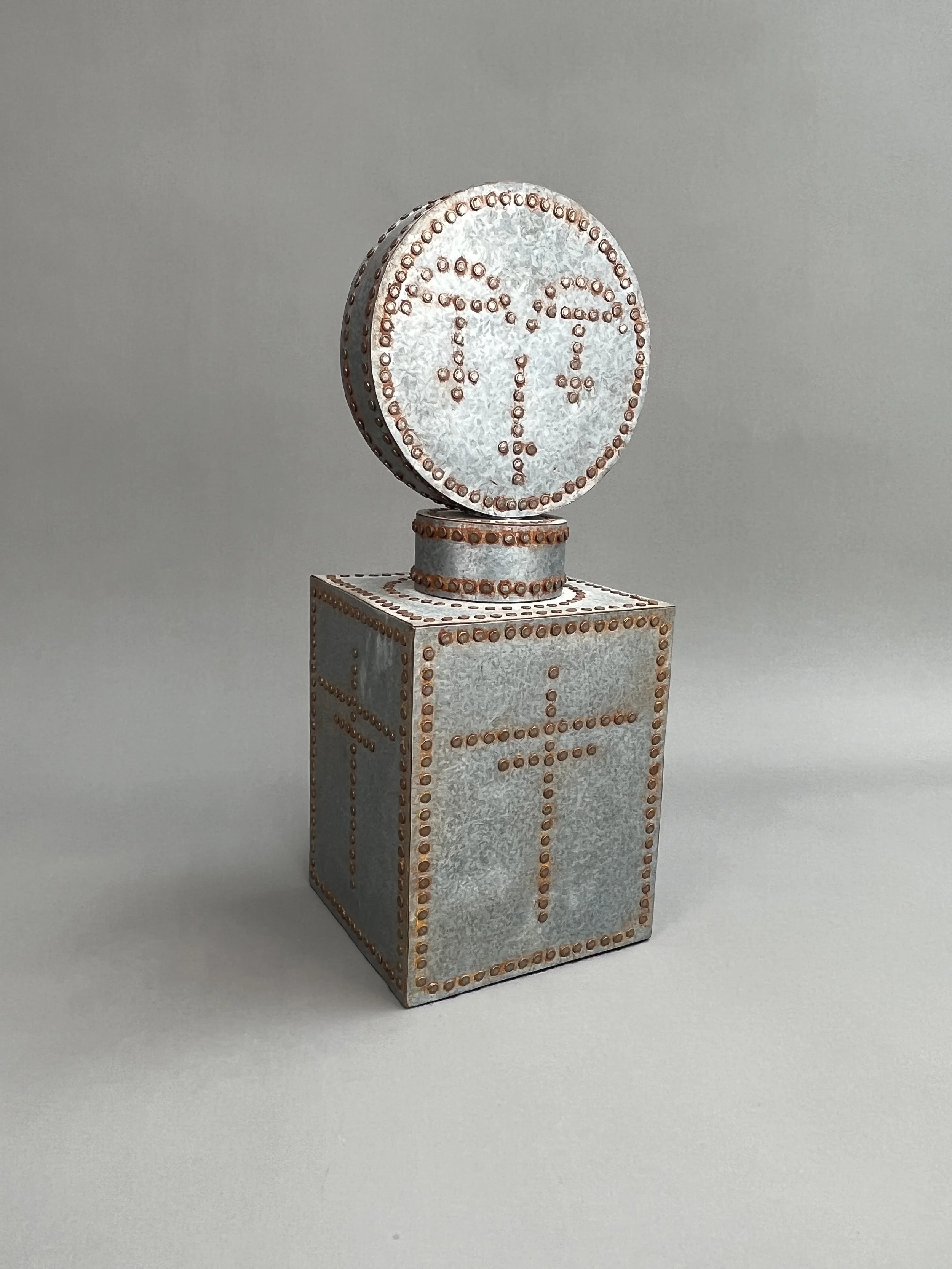 Aspect. 17.5 x 6.25 x 6.5
