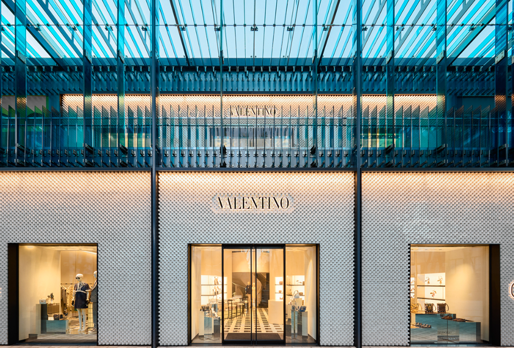 Valentino-new-boutique-in-Miami-at-Miami-Design-District 2.png