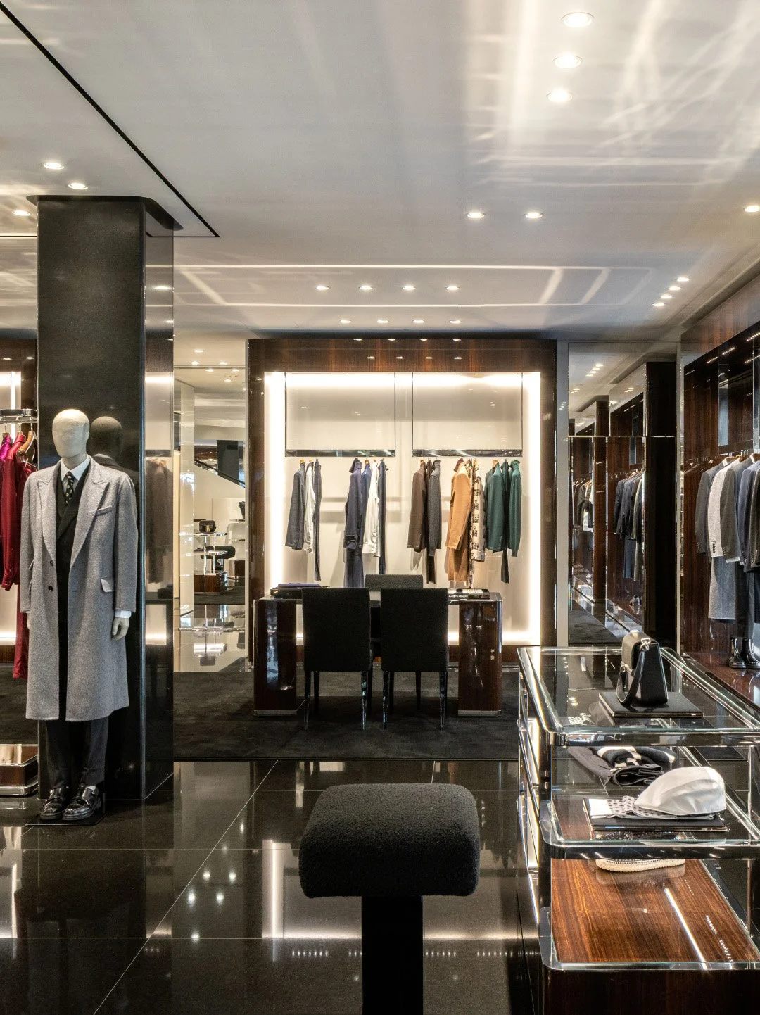 dolce-and-gabbana-new-opening-new-york-695-madison-avenue-07_1.jpg
