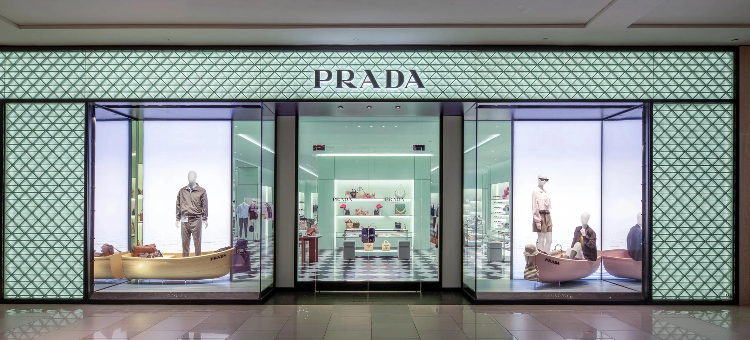 Prada4..jpg