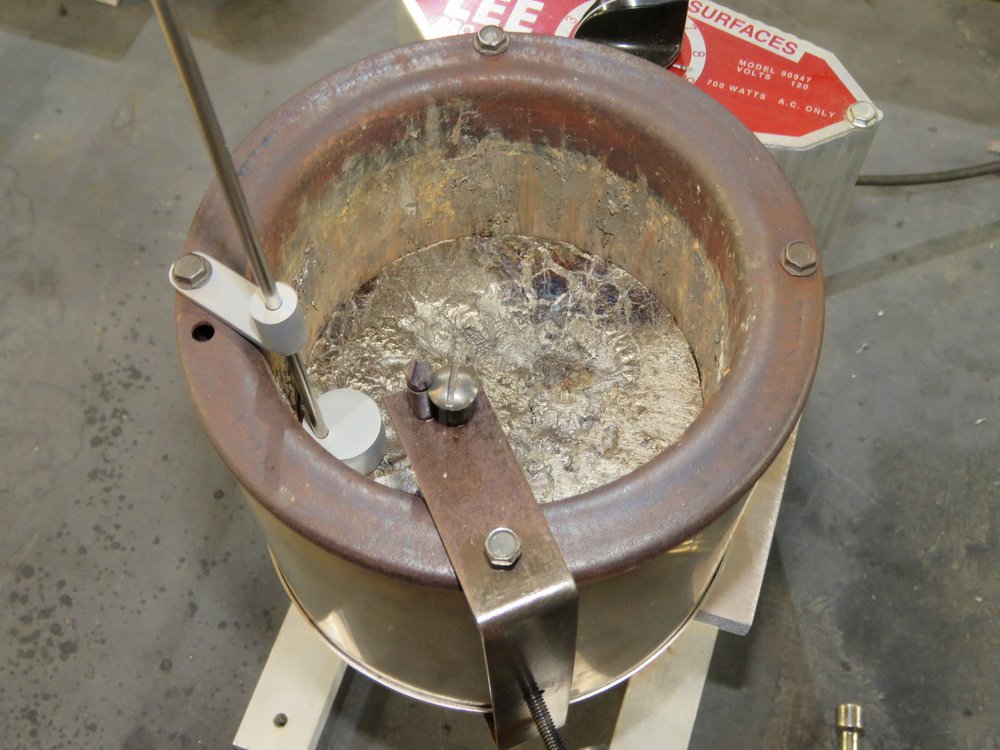 RCBS Pro Melt-2 Lead Casting Furnace Bottom Pour Pot 120 Volt