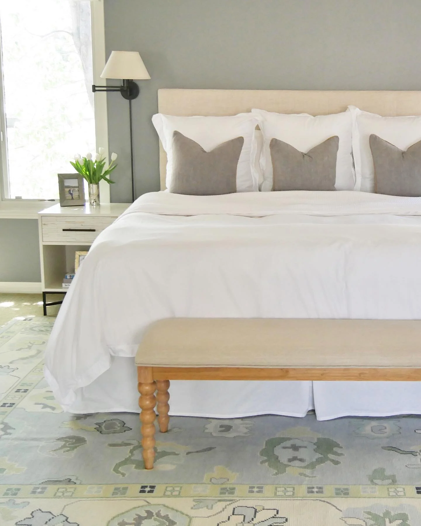 Rainy days like these make you want to stay in bed all day. Especially when it looks as inviting as this!