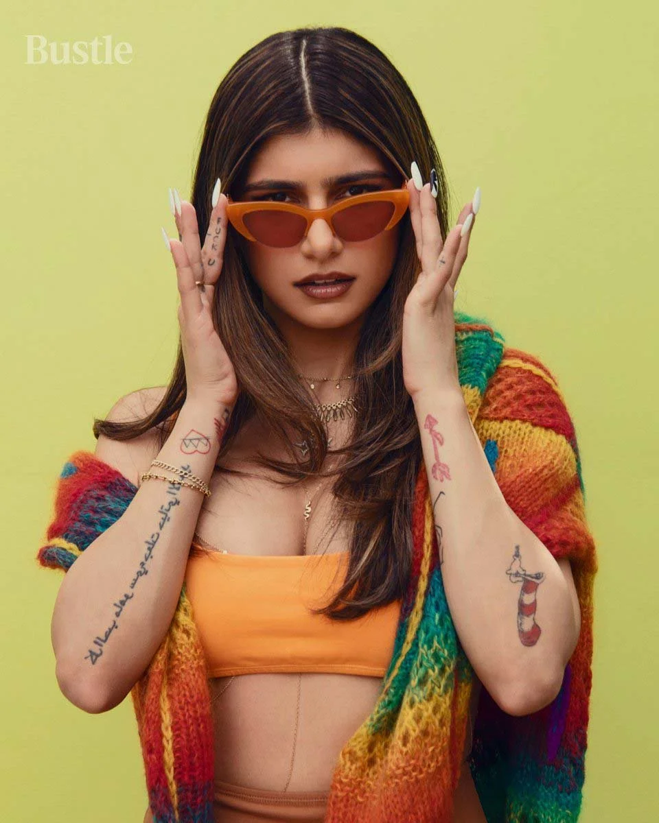 Bustle x mia khalifa_.jpg