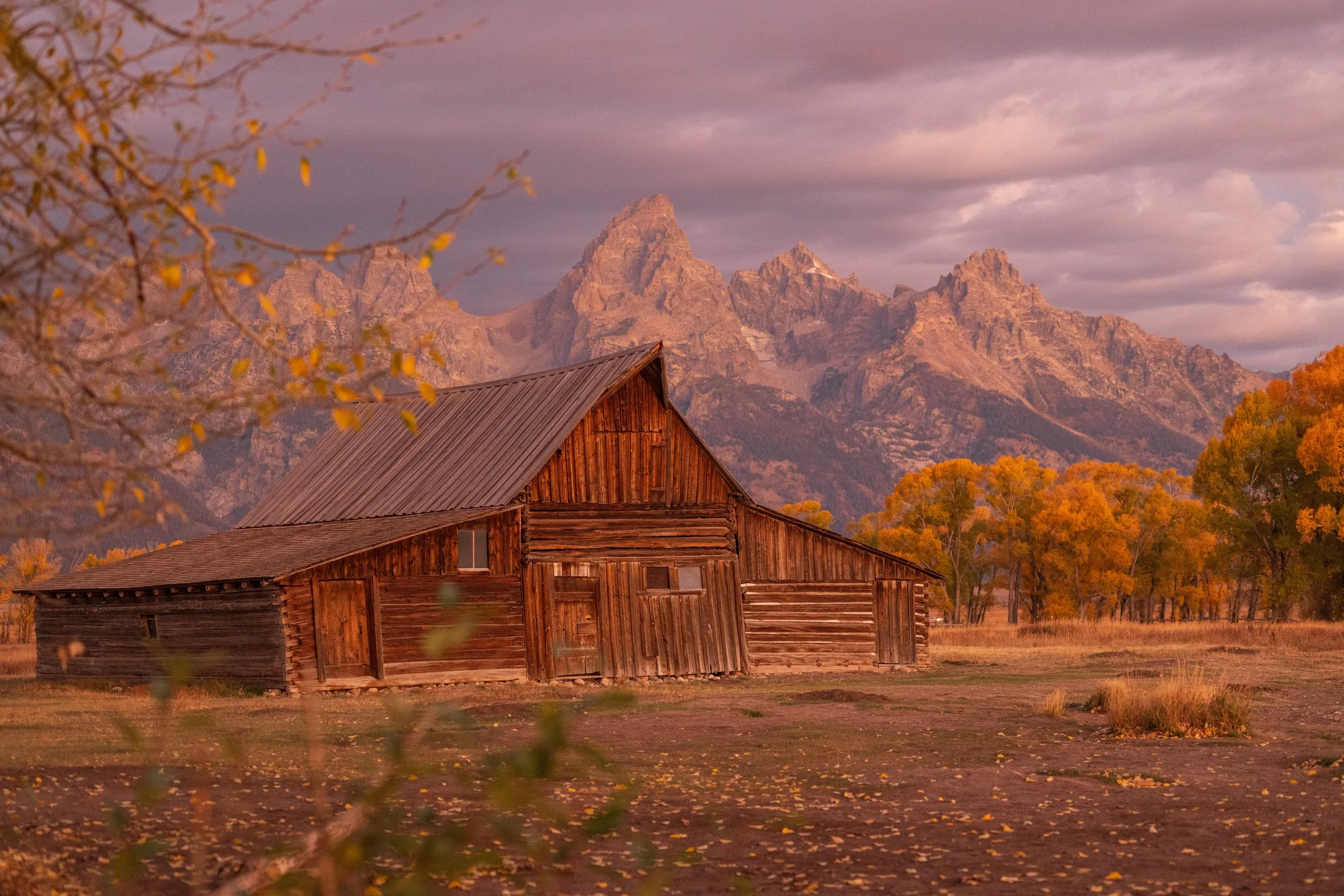 Teton Barn -1.jpg