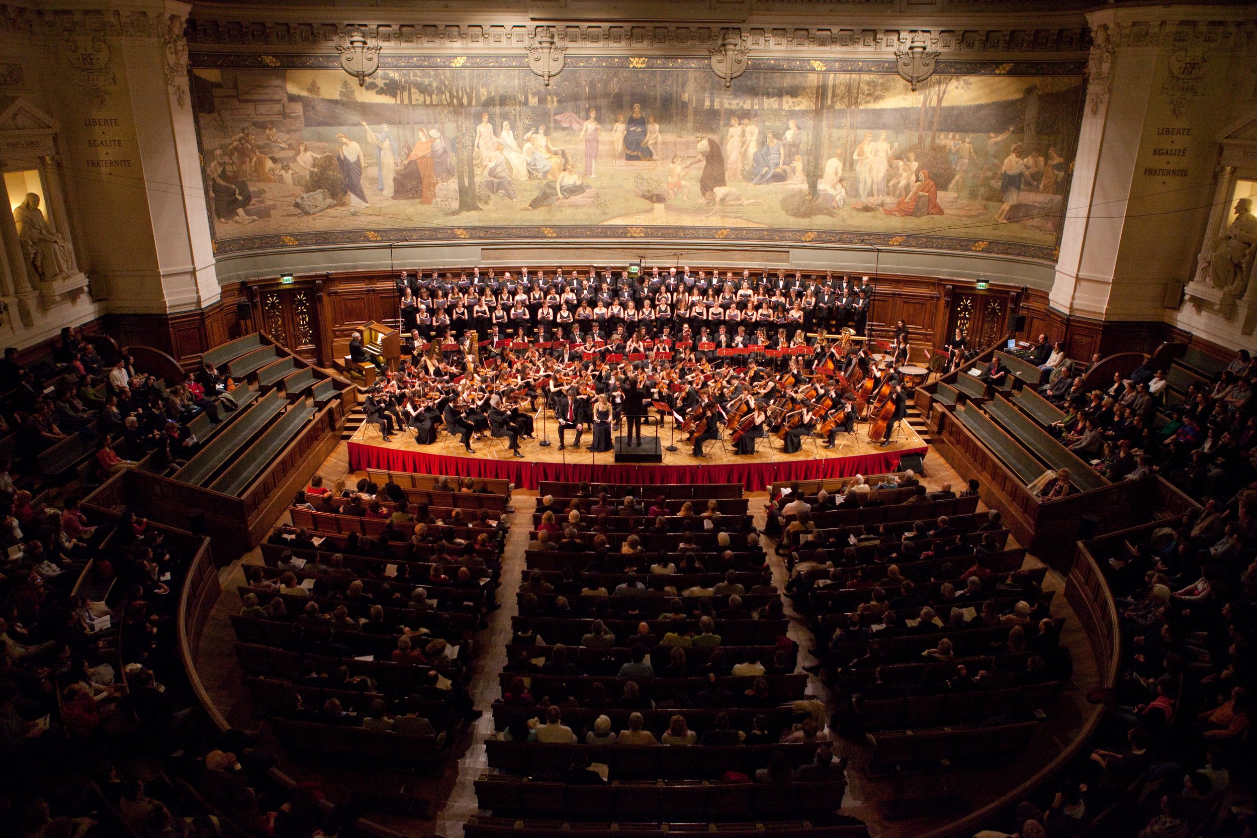 Giulia Rimonda enchants Paris with Tchaikovsky