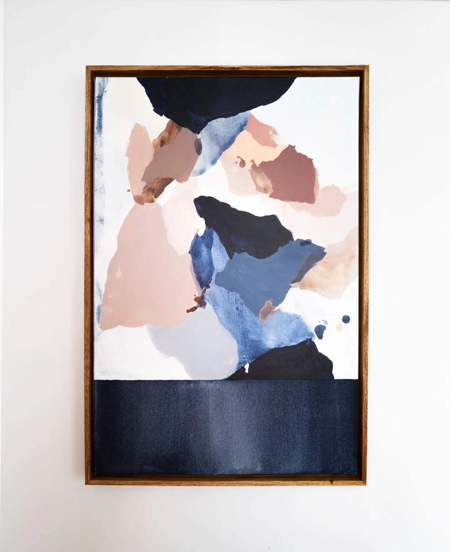 &acute;Held together&rsquo; is one of the paintings from my portfolio specially selected for the @lartmonth 

85 x 57 cm
Pigments and acrylic on cotton canvas.
More available artworks on my website :
www.juliaetedi.com 

#abstractpaintings #frenchart