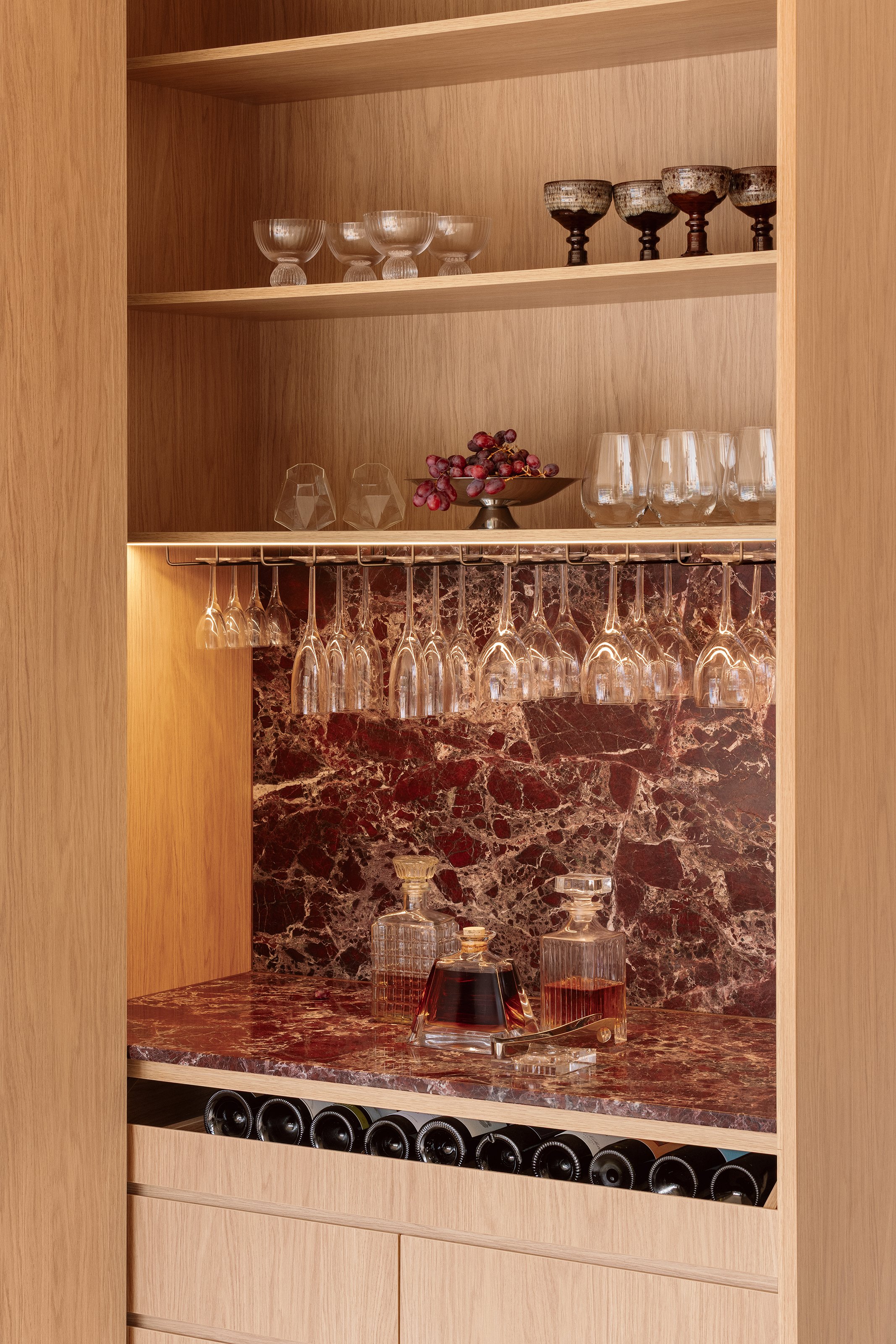 modern-kitchen-bar-light-personalised-interior-design-nydesign-melbourne-australia.jpg
