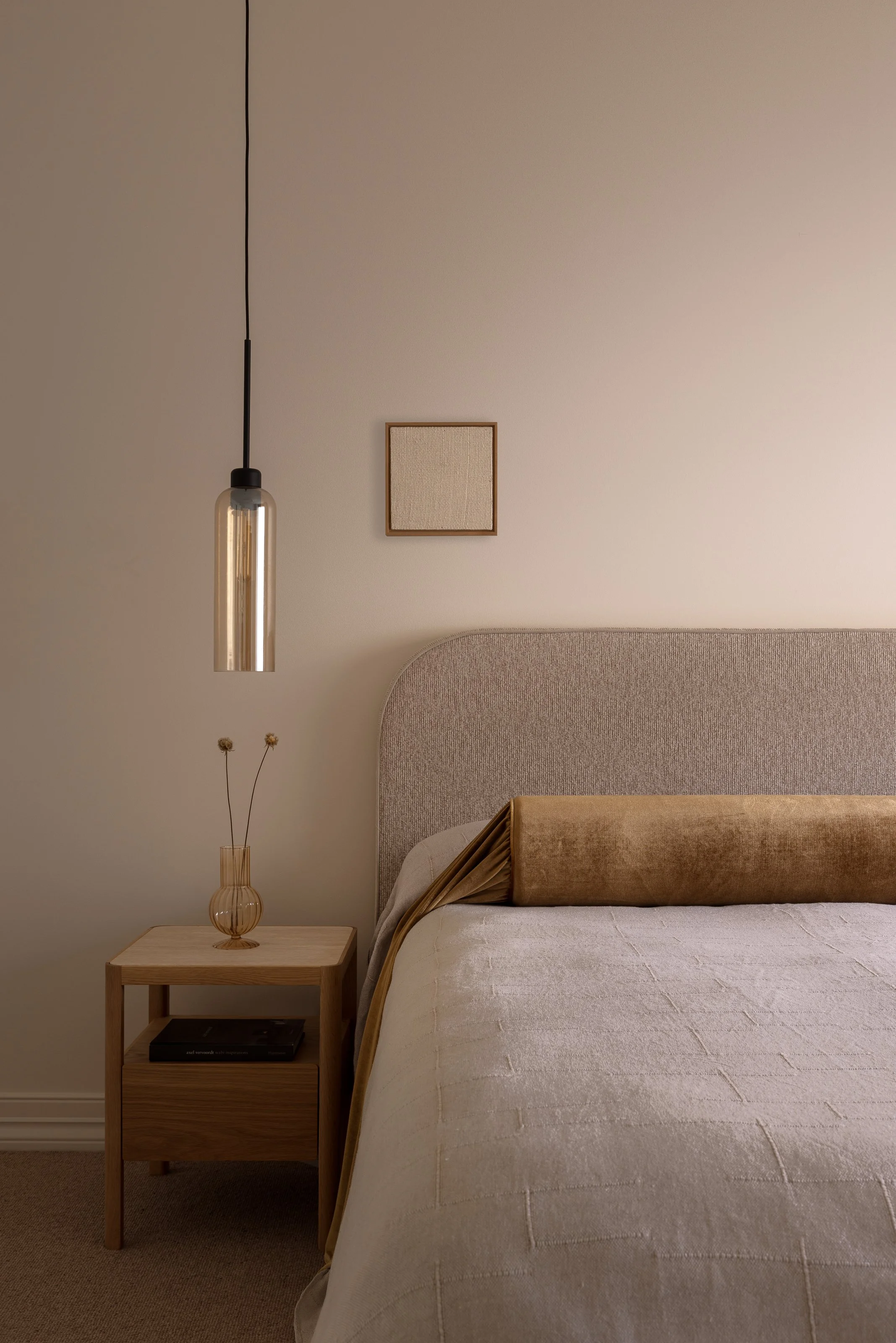 modern-bedroom-bed-personalised-interior-design-nydesign-melbourne-australia.jpg