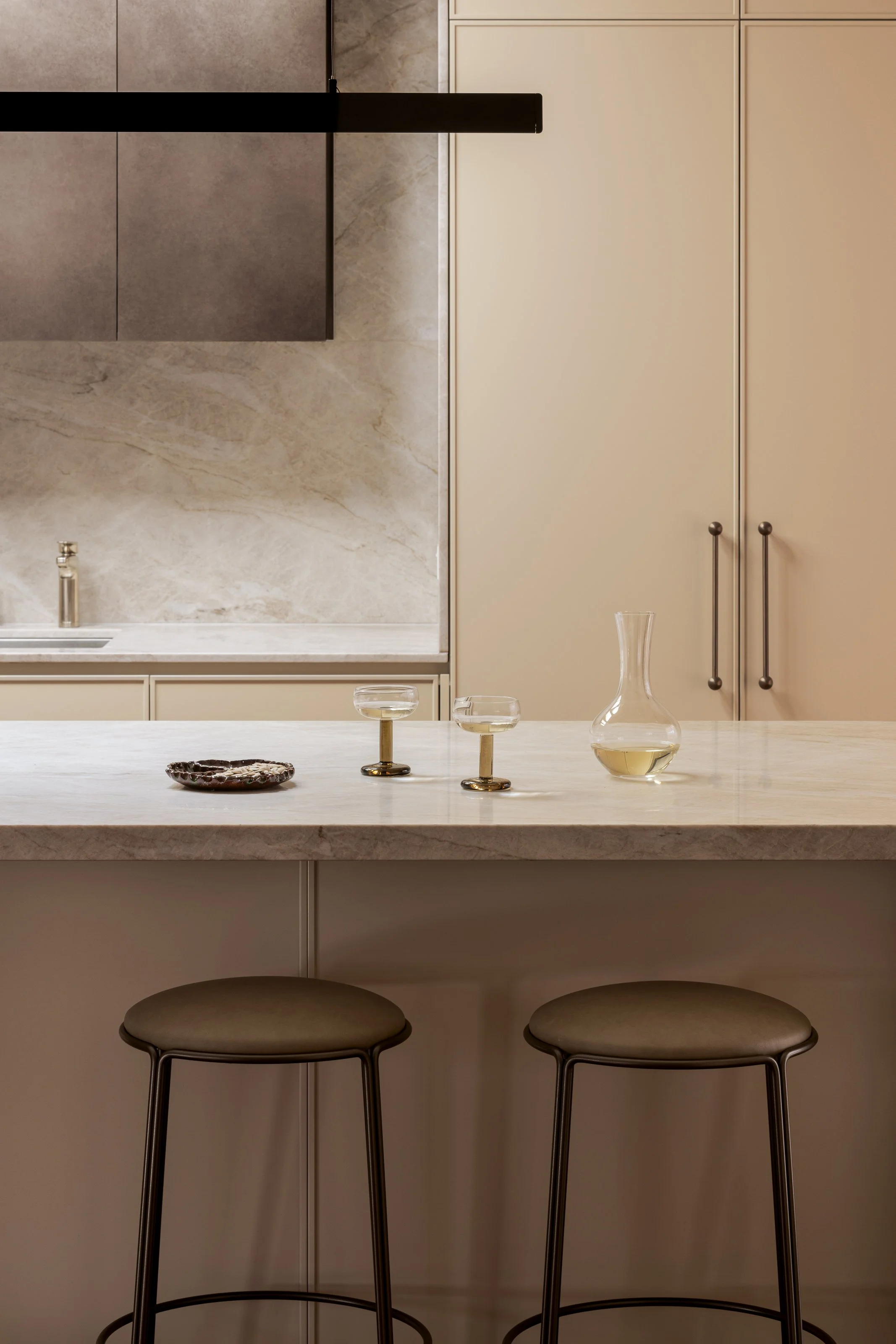 modern-kitchen-stools-personalised-interior-design-nydesign-melbourne-australia.jpg