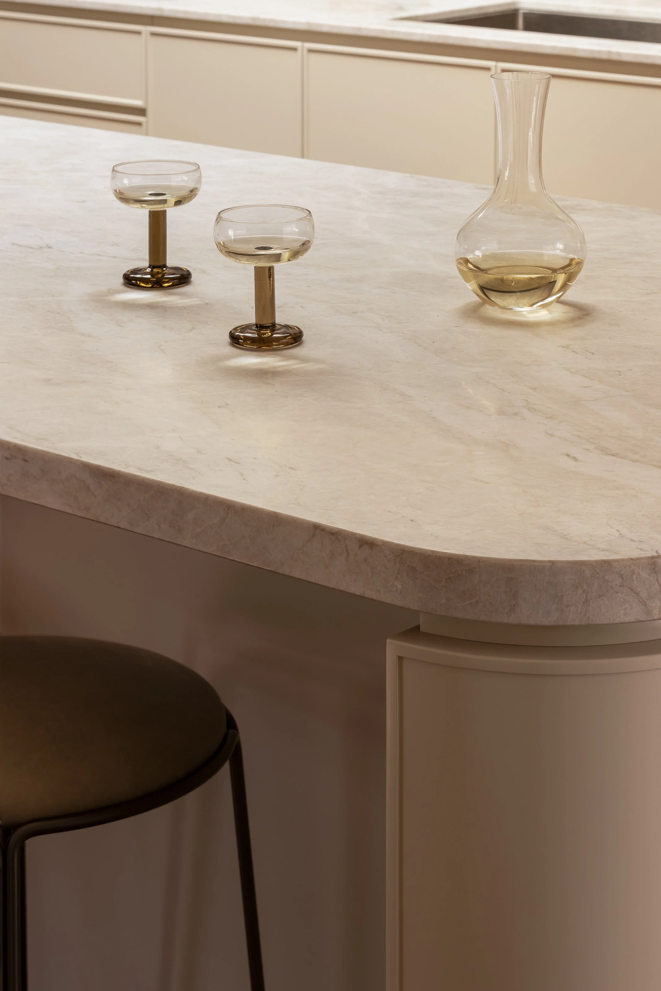 modern-kitchen-bench-stone-personalised-interior-design-nydesign-melbourne-australia.jpg