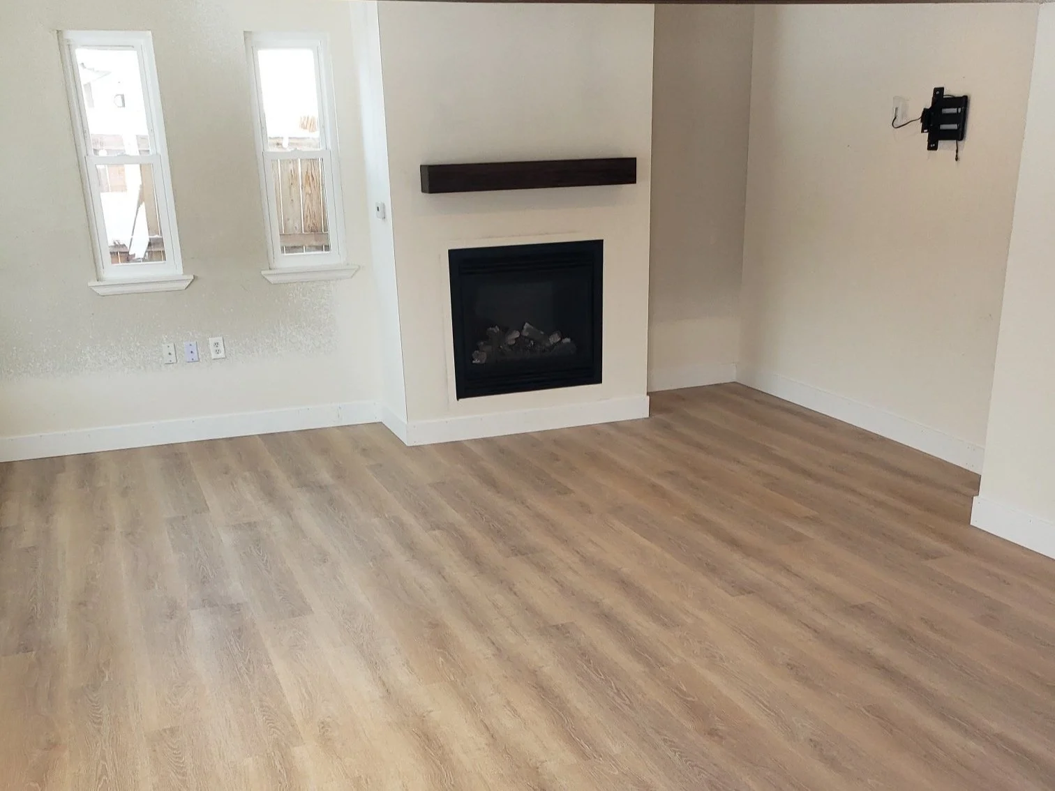 Sub floor rebuild & living room Reno