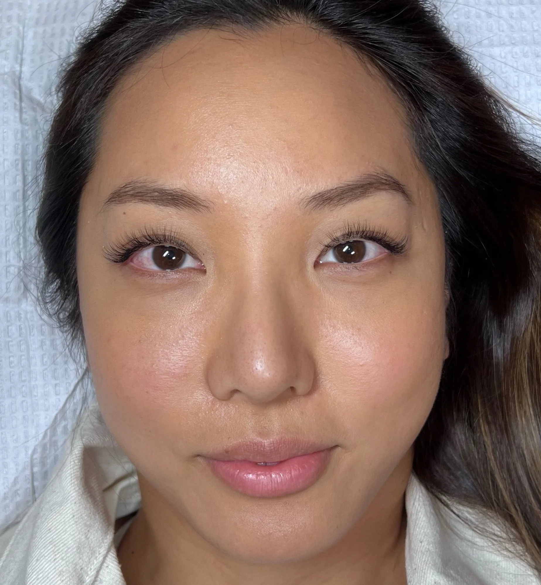 Partial Set of Lash Extensions - ultra natural styling