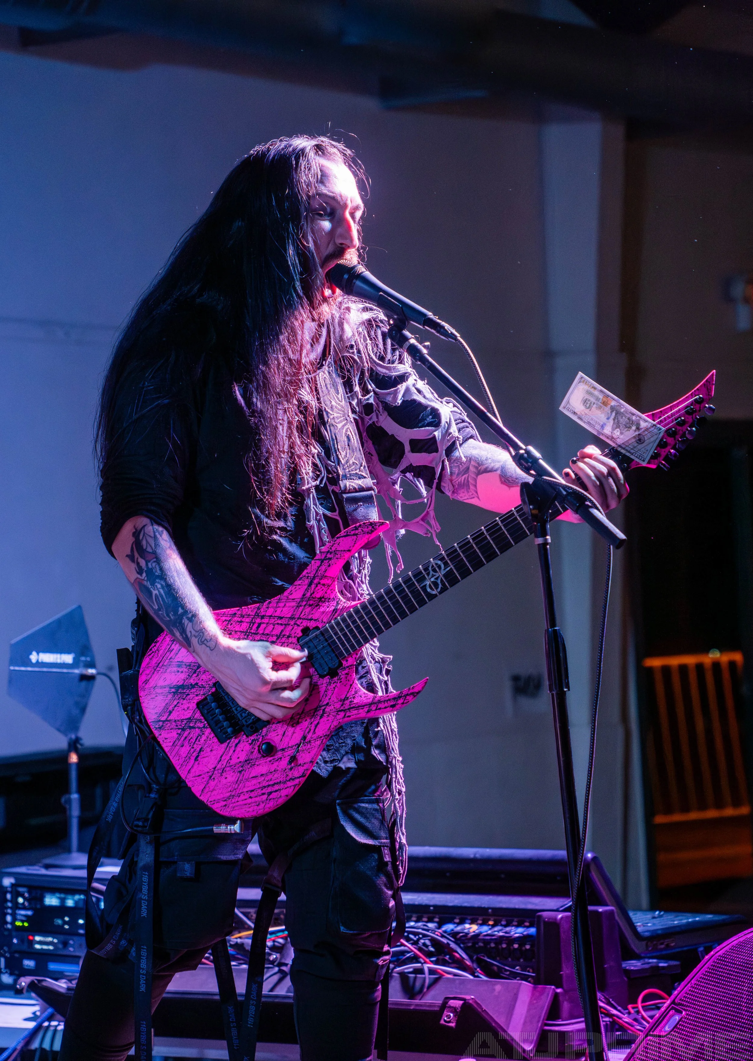 260601_ATJprime_ConspiracyTour_LivingDeadGirl_198-2-pWM.jpg