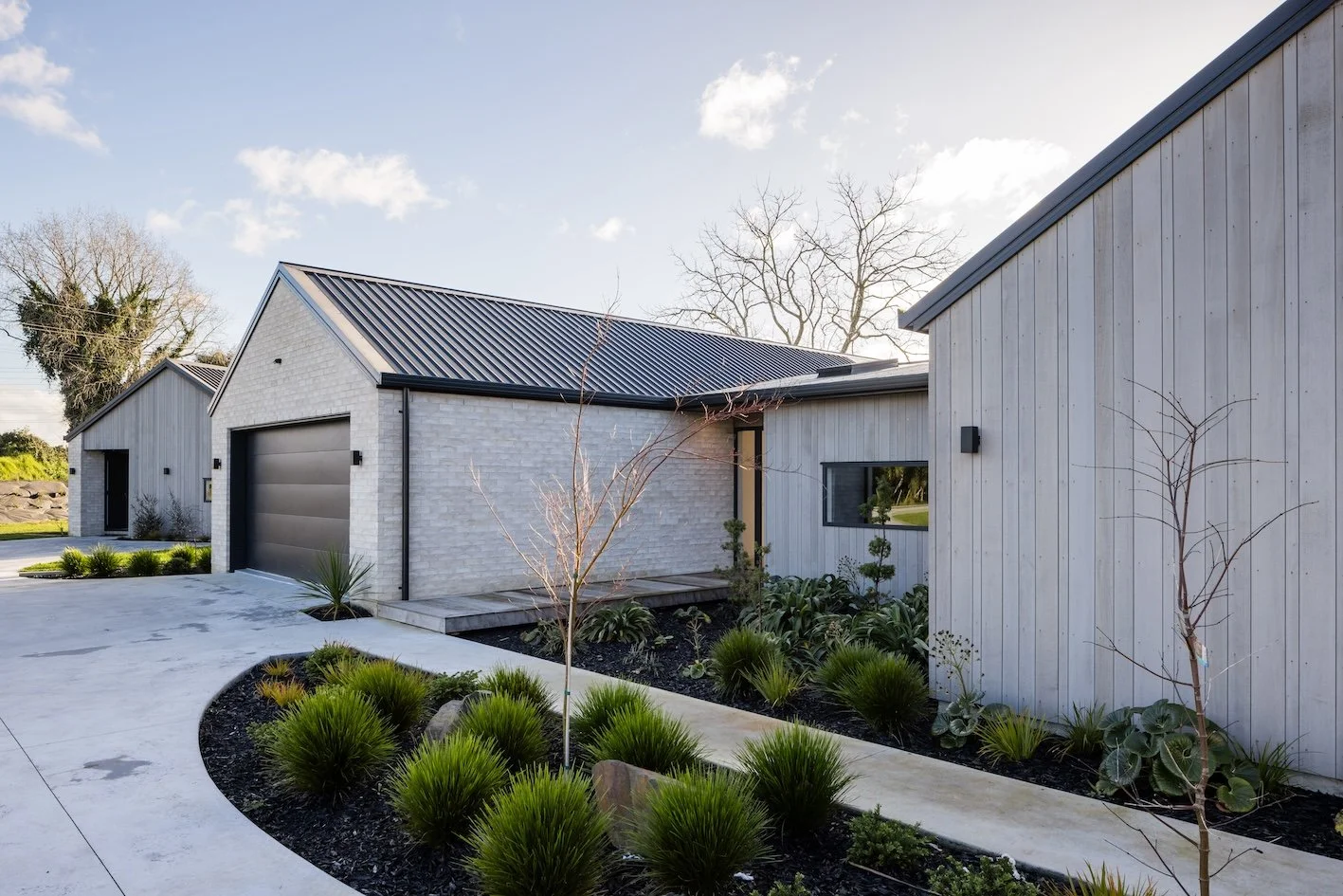 SHW2110_Alley_Prof-Photos_55_inHouse_AR5_2102 RS.jpg